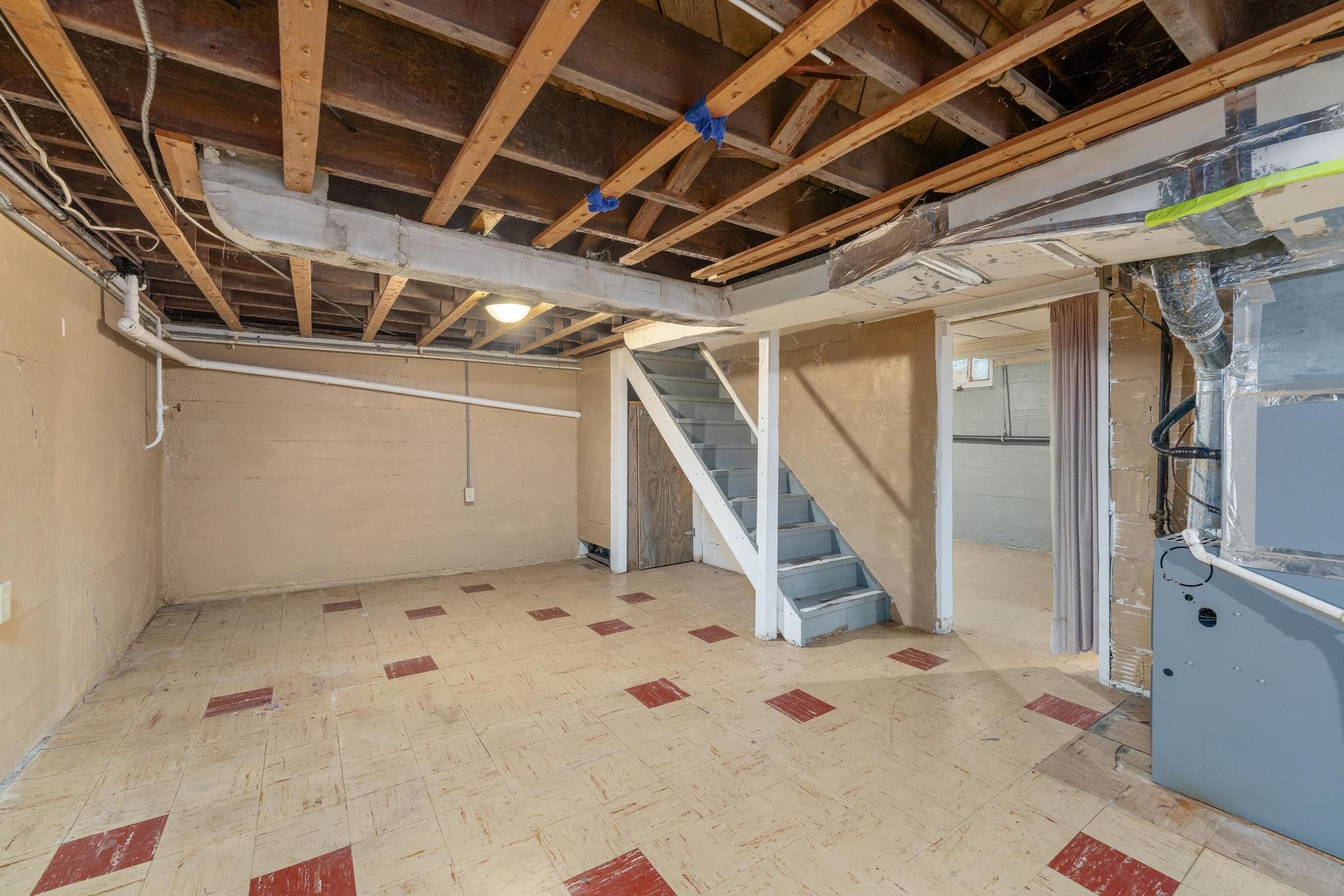 208 S Birch Property Photo 18