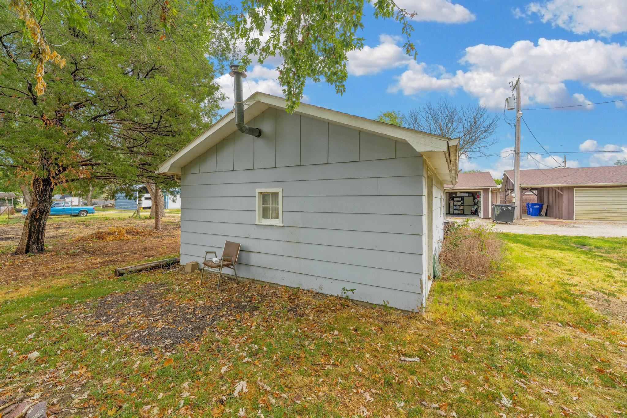 208 S Birch Property Photo 24