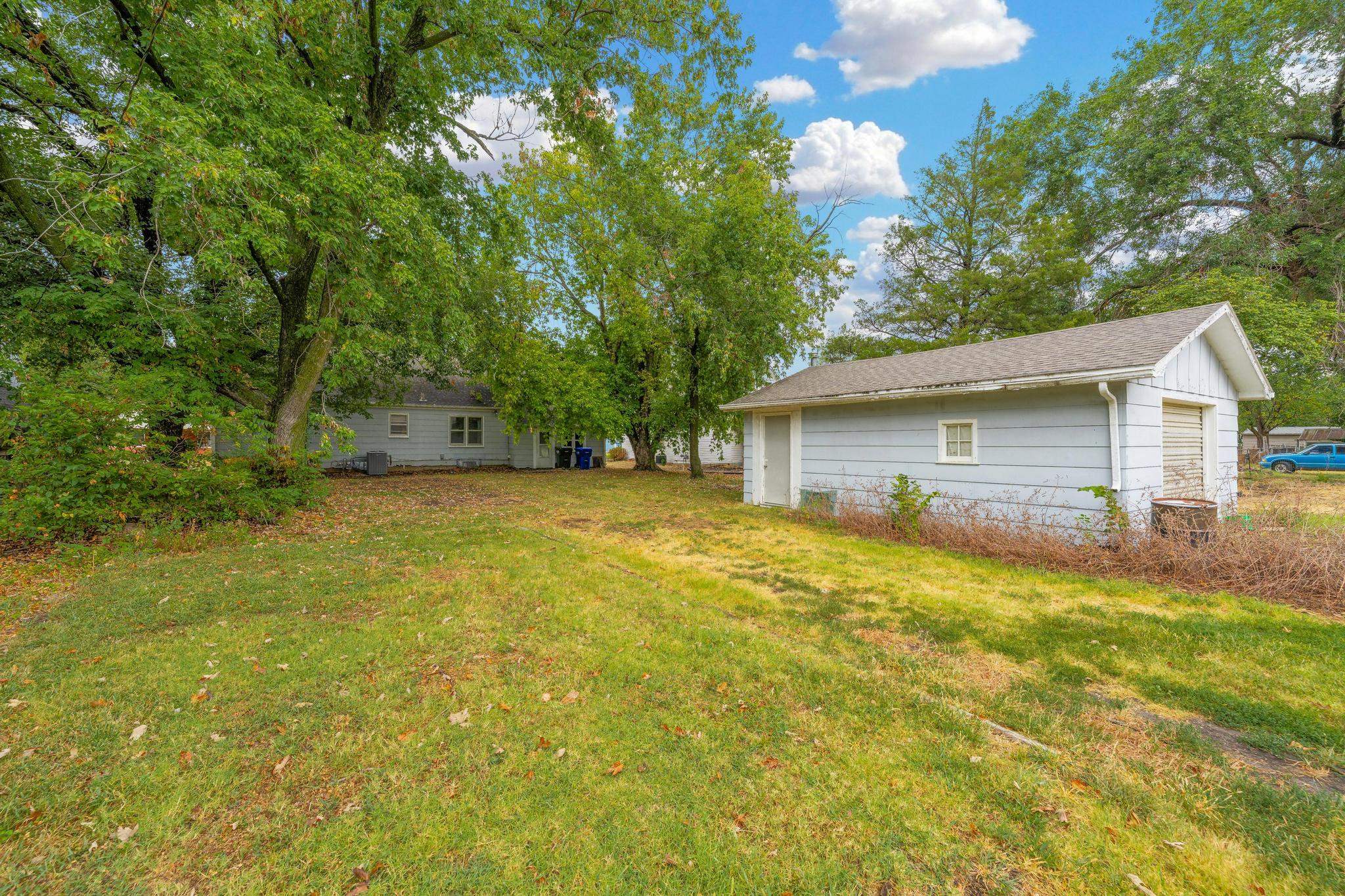 208 S Birch Property Photo 26