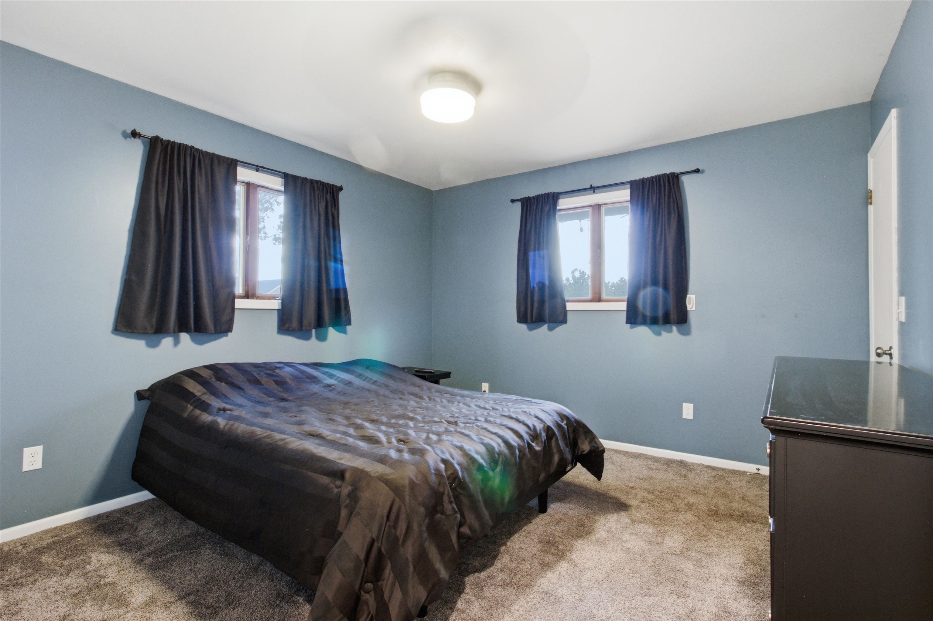 905 Loomis Property Photo 11