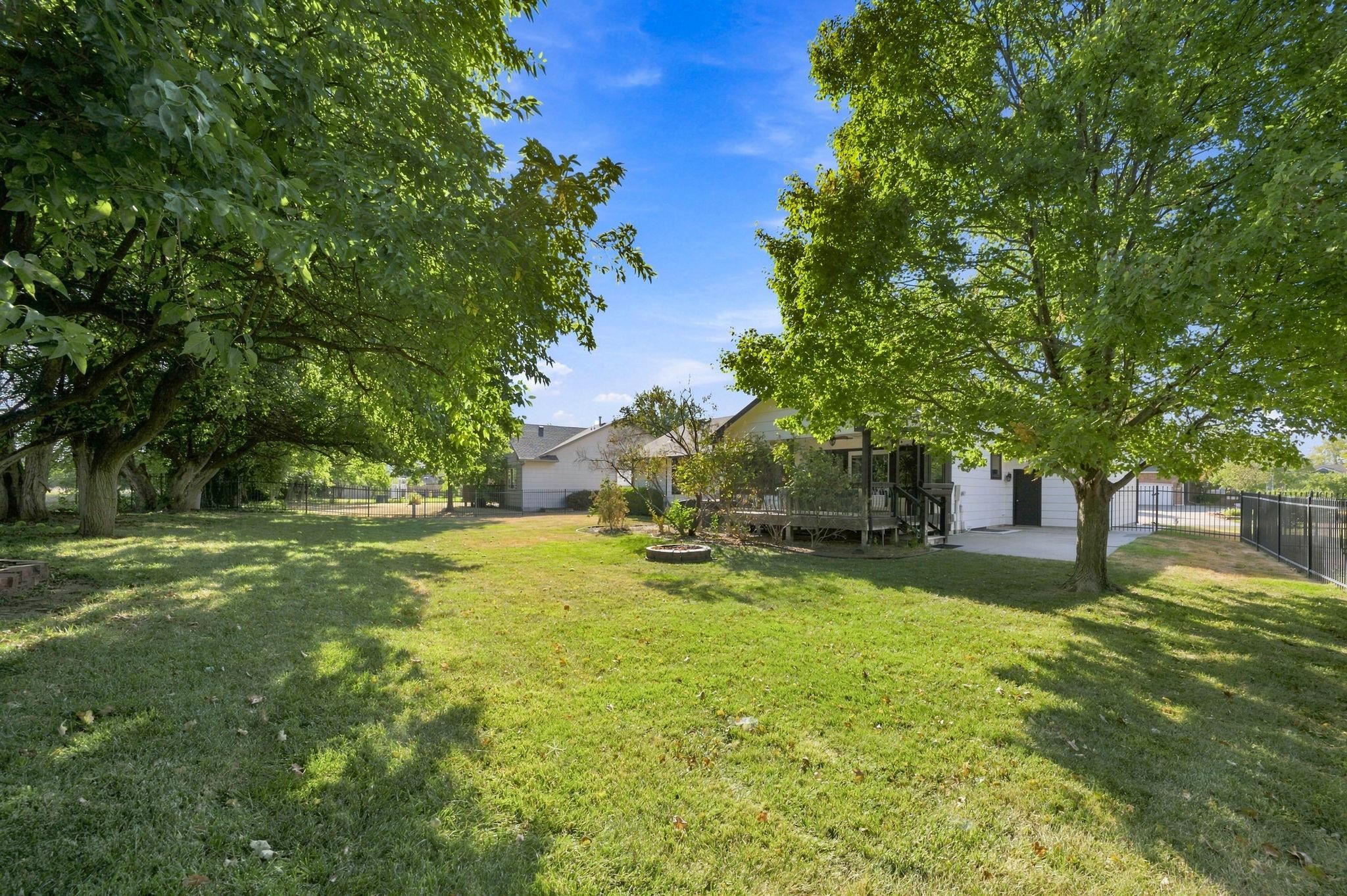 15104 W Moscelyn St Property Photo 31