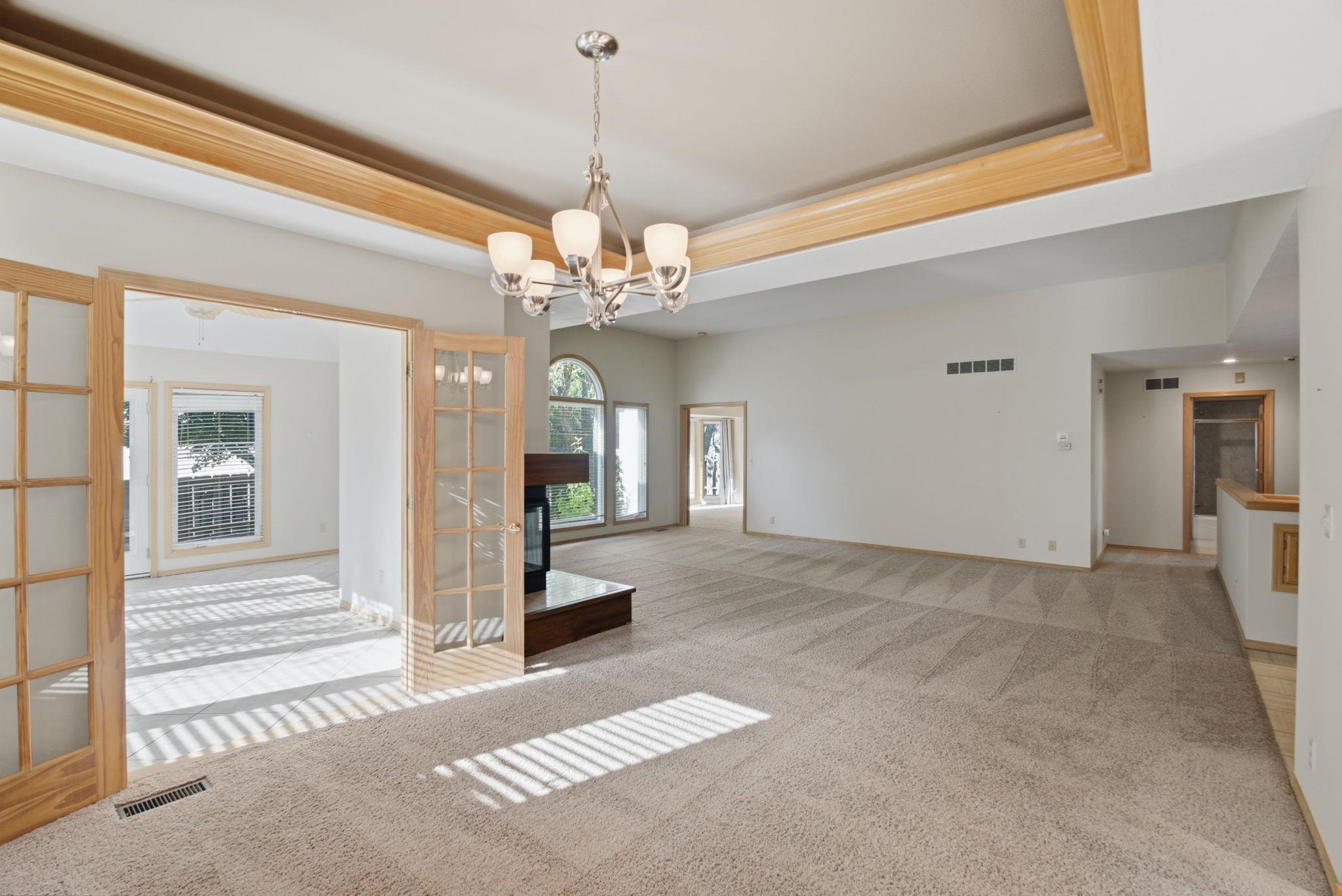 8913 E Bradford Cir Property Photo 7