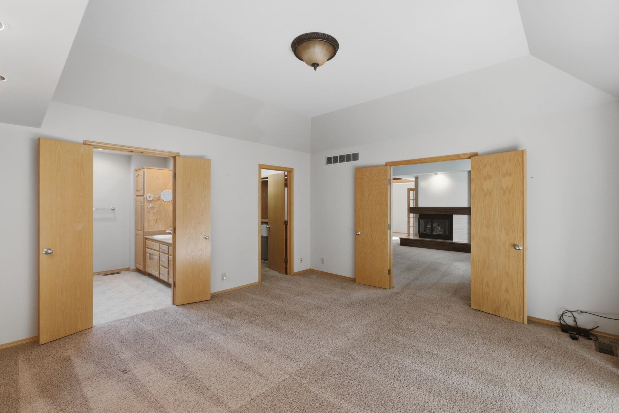 8913 E Bradford Cir Property Photo 16