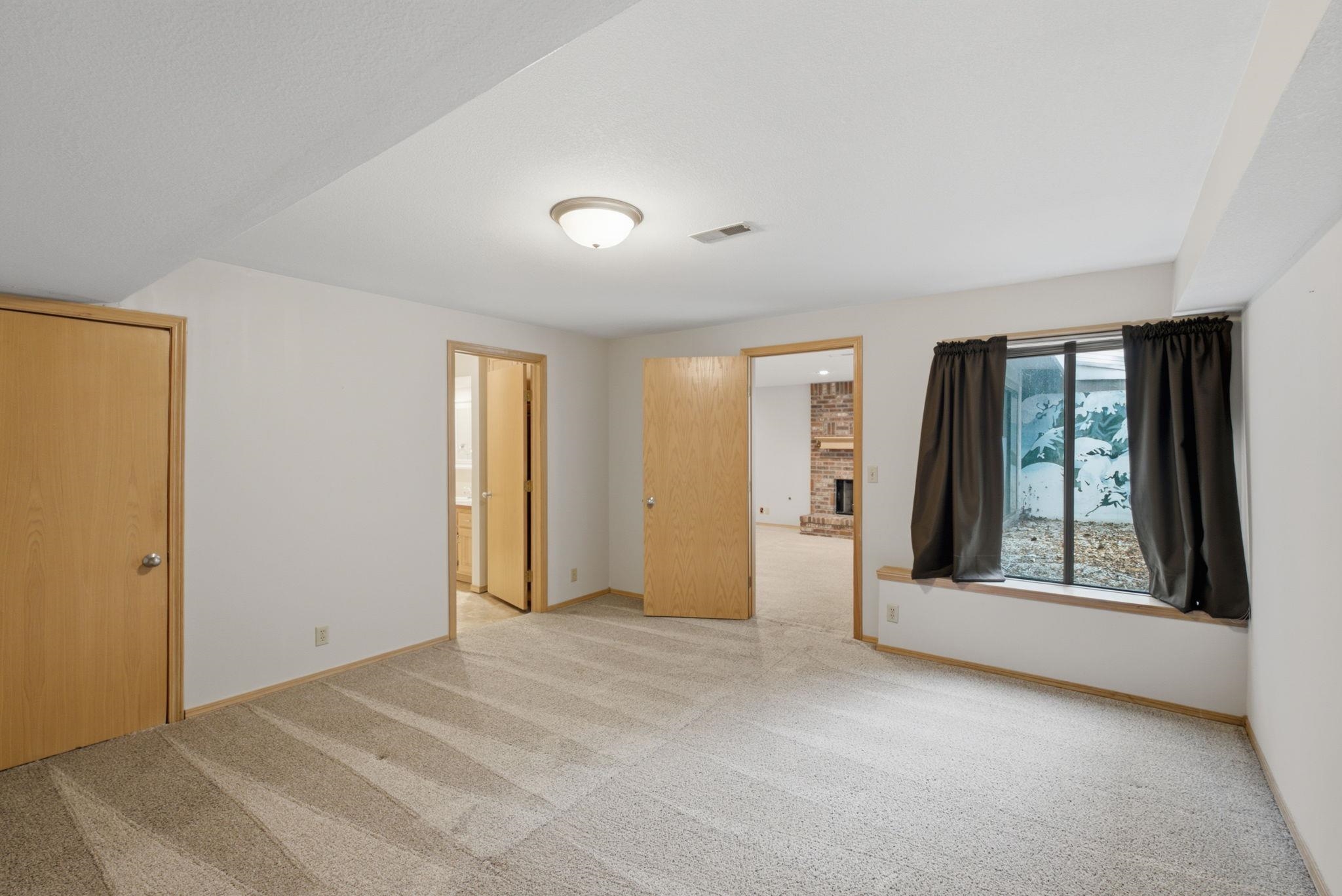 8913 E Bradford Cir Property Photo 28