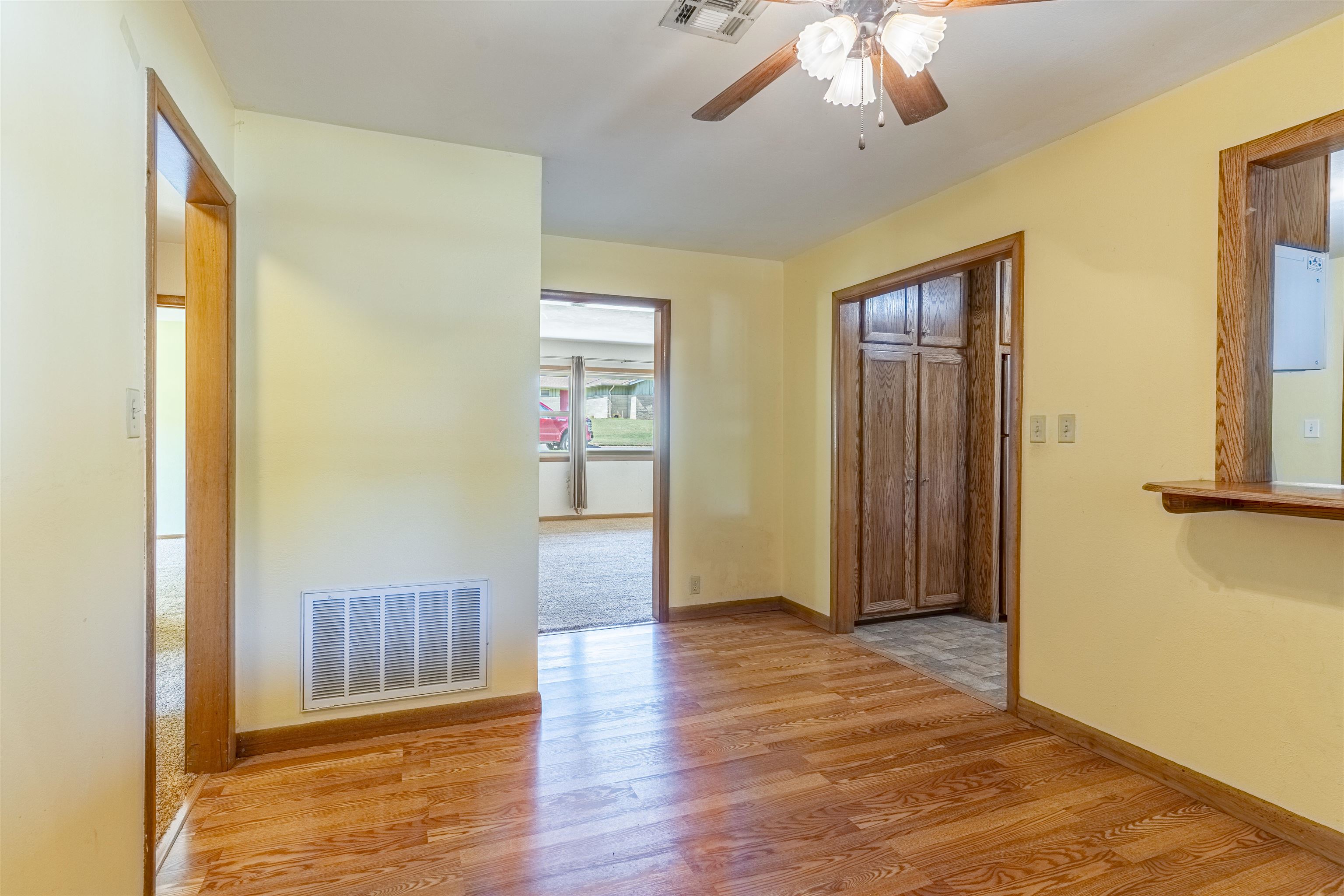 225 Highland Dr. Property Photo 10