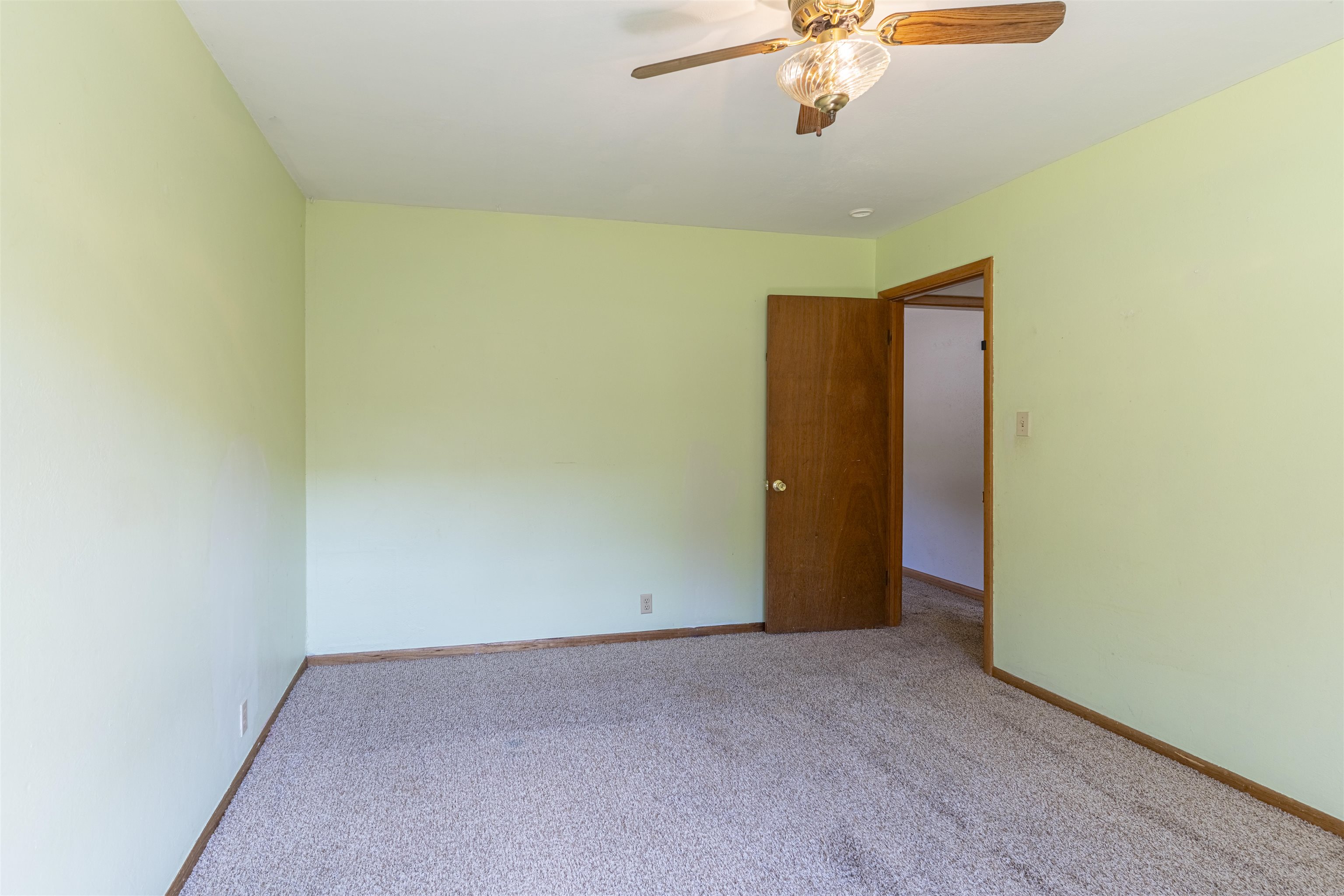 225 Highland Dr. Property Photo 17