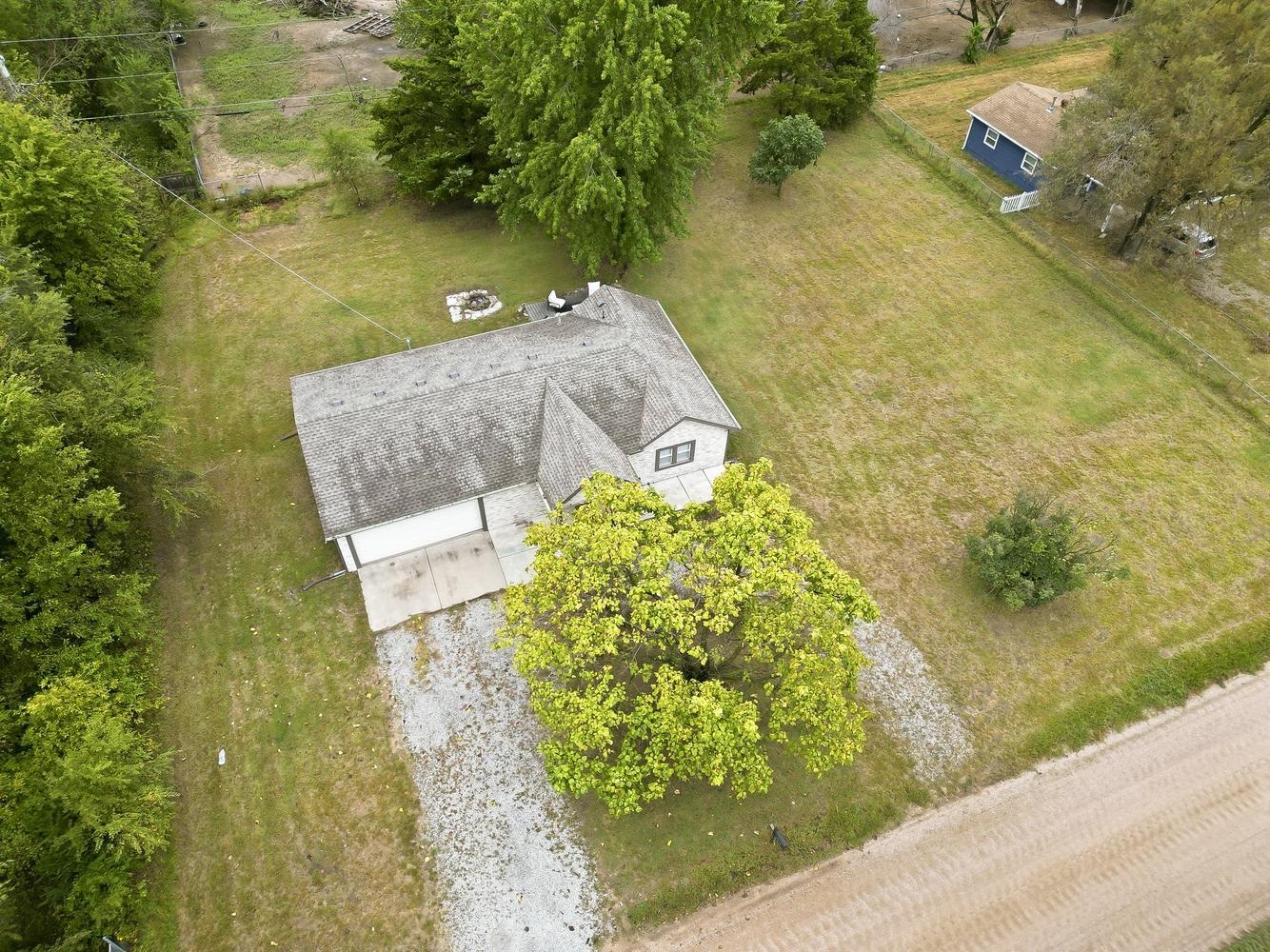 129 E Dorrell St Property Photo 30