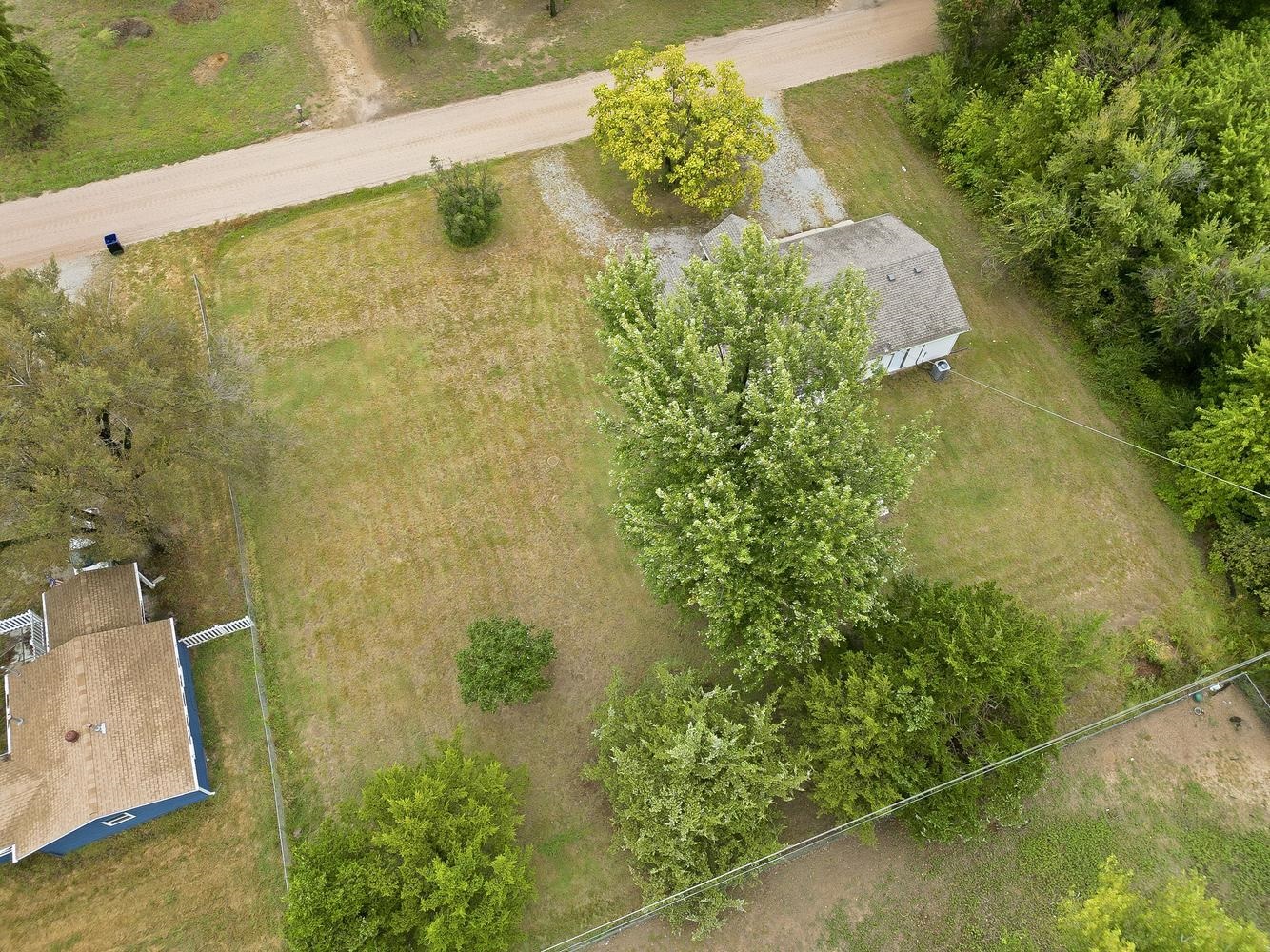 129 E Dorrell St Property Photo 32
