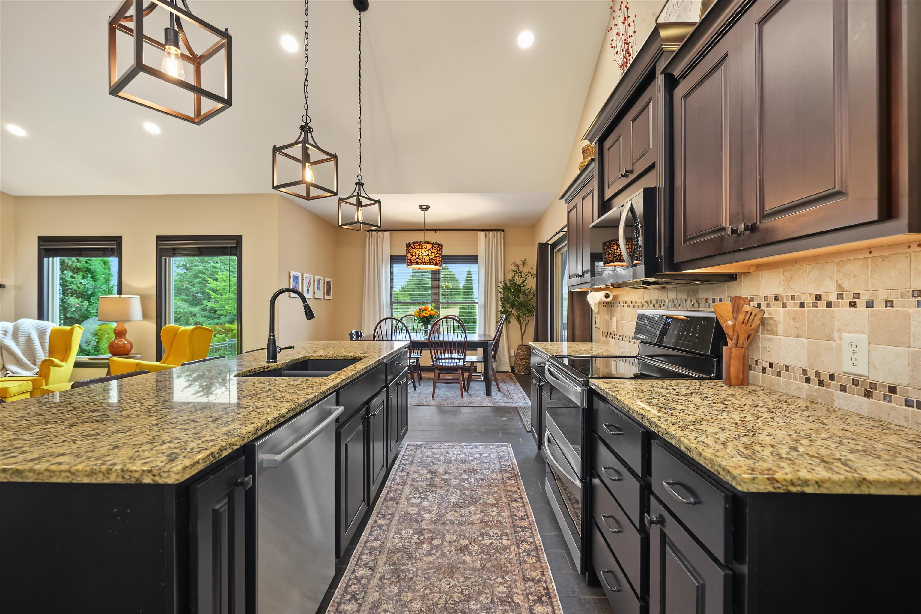 2310 Pinecrest Cr Property Photo 10