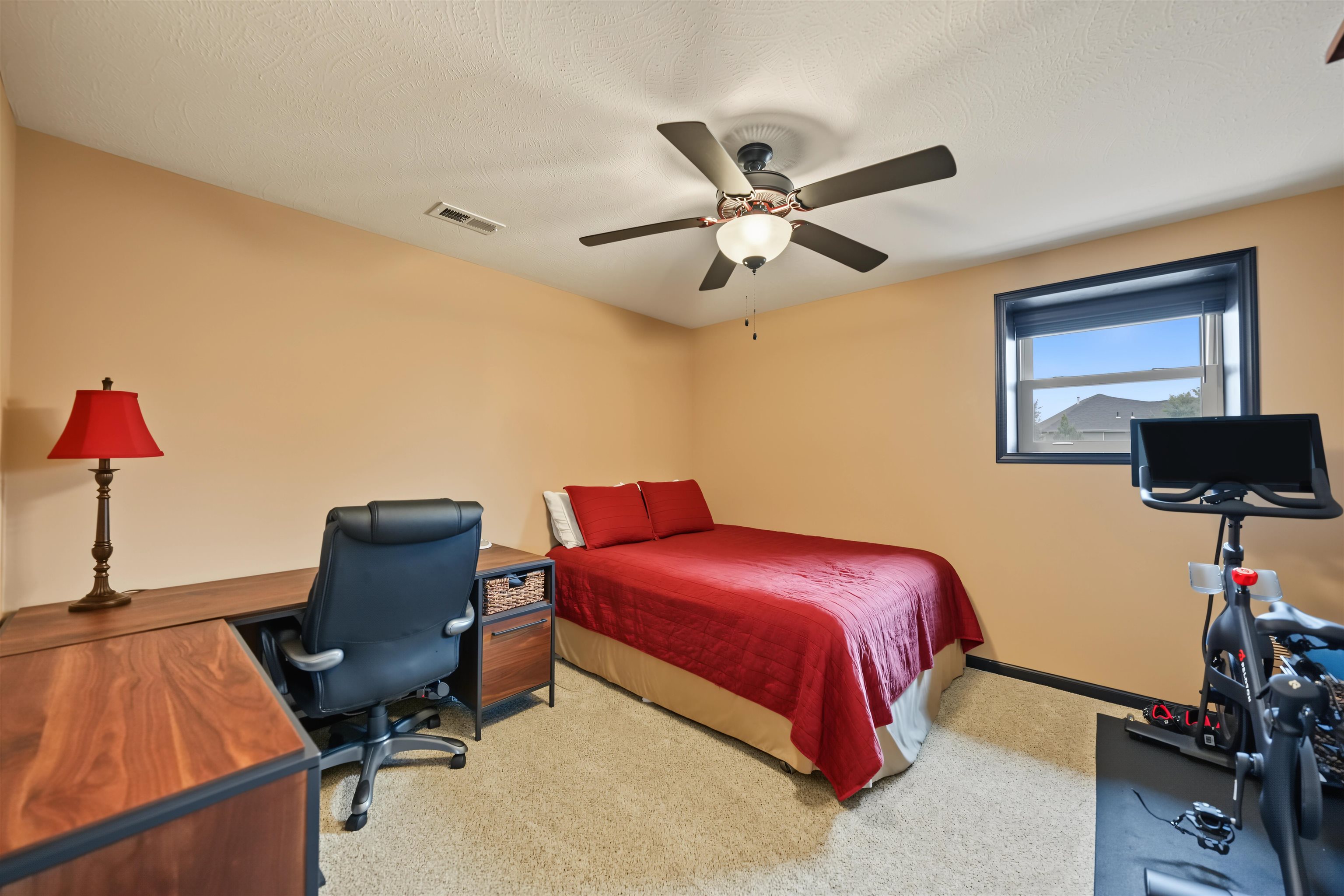 2310 Pinecrest Cr Property Photo 23