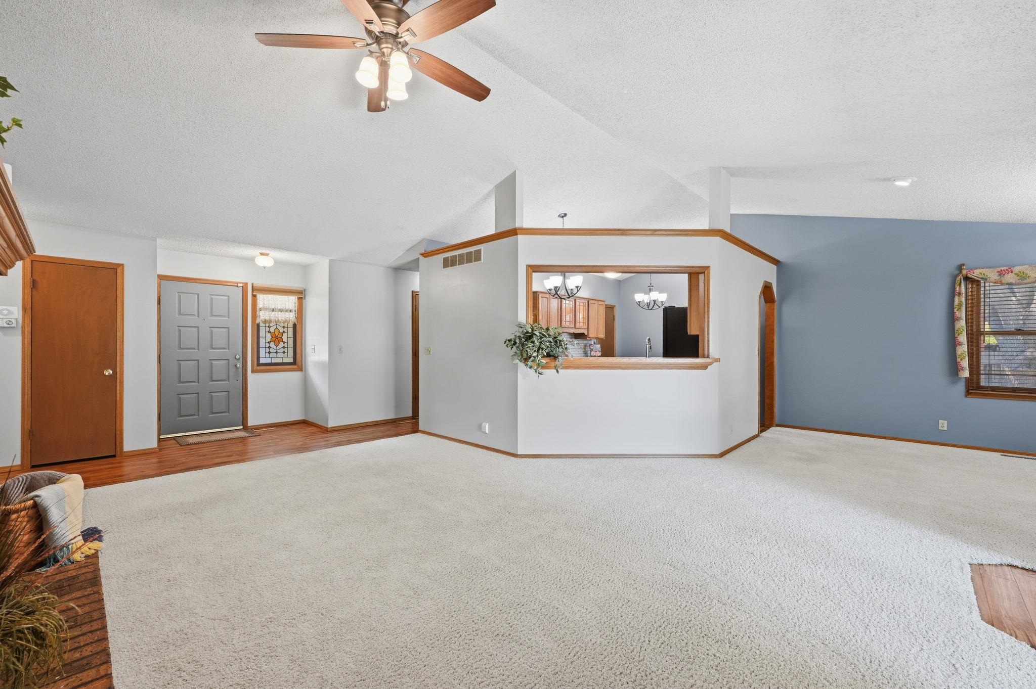 11604 W Taylor Property Photo 3