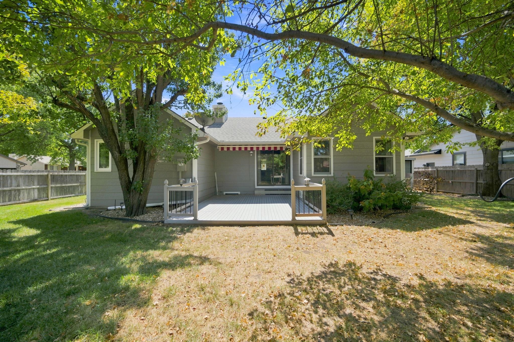 11604 W Taylor Property Photo 27