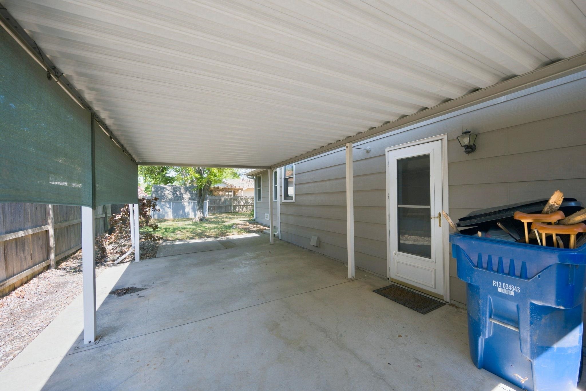 11604 W Taylor Property Photo 29