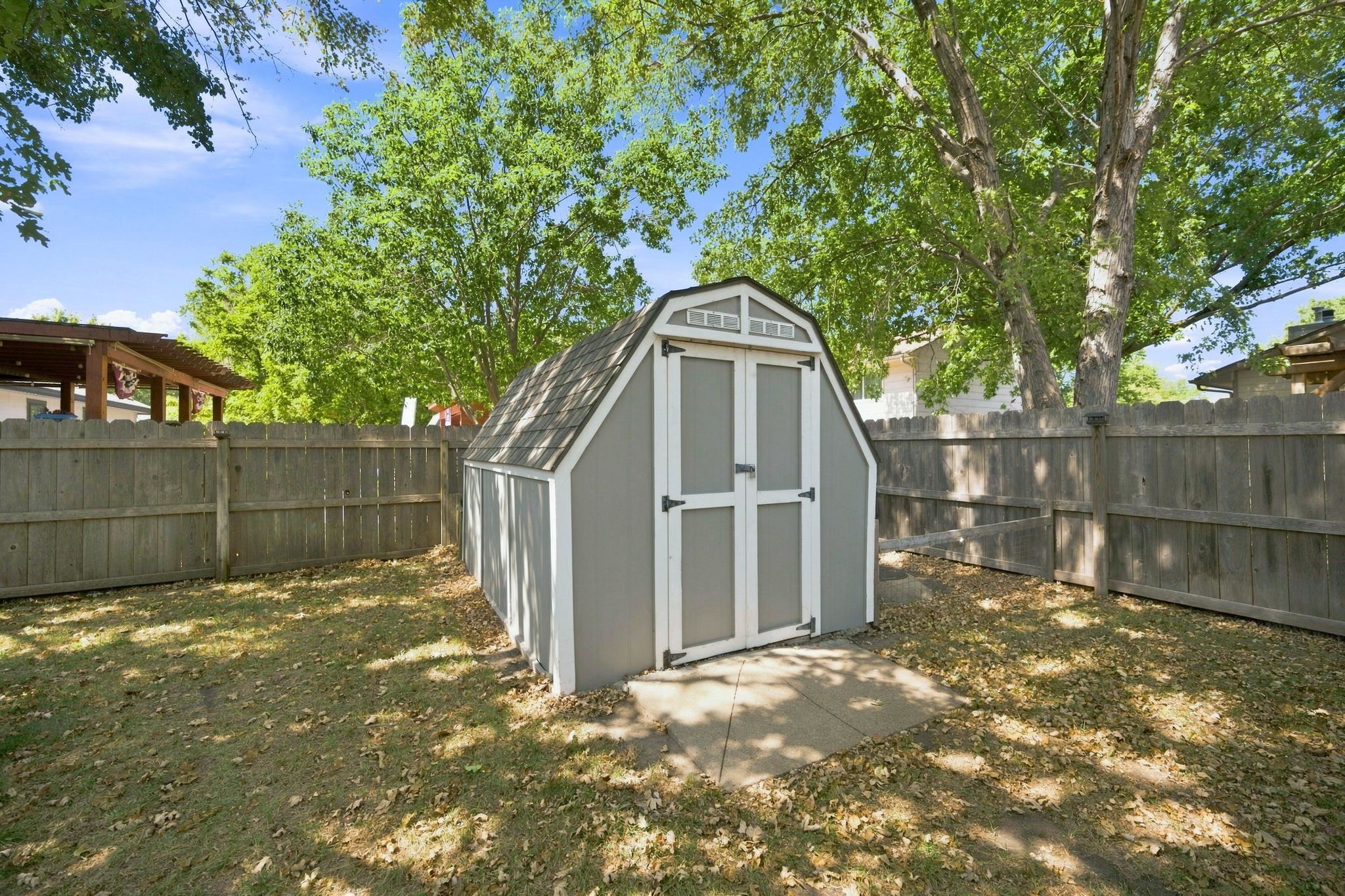 11604 W Taylor Property Photo 30