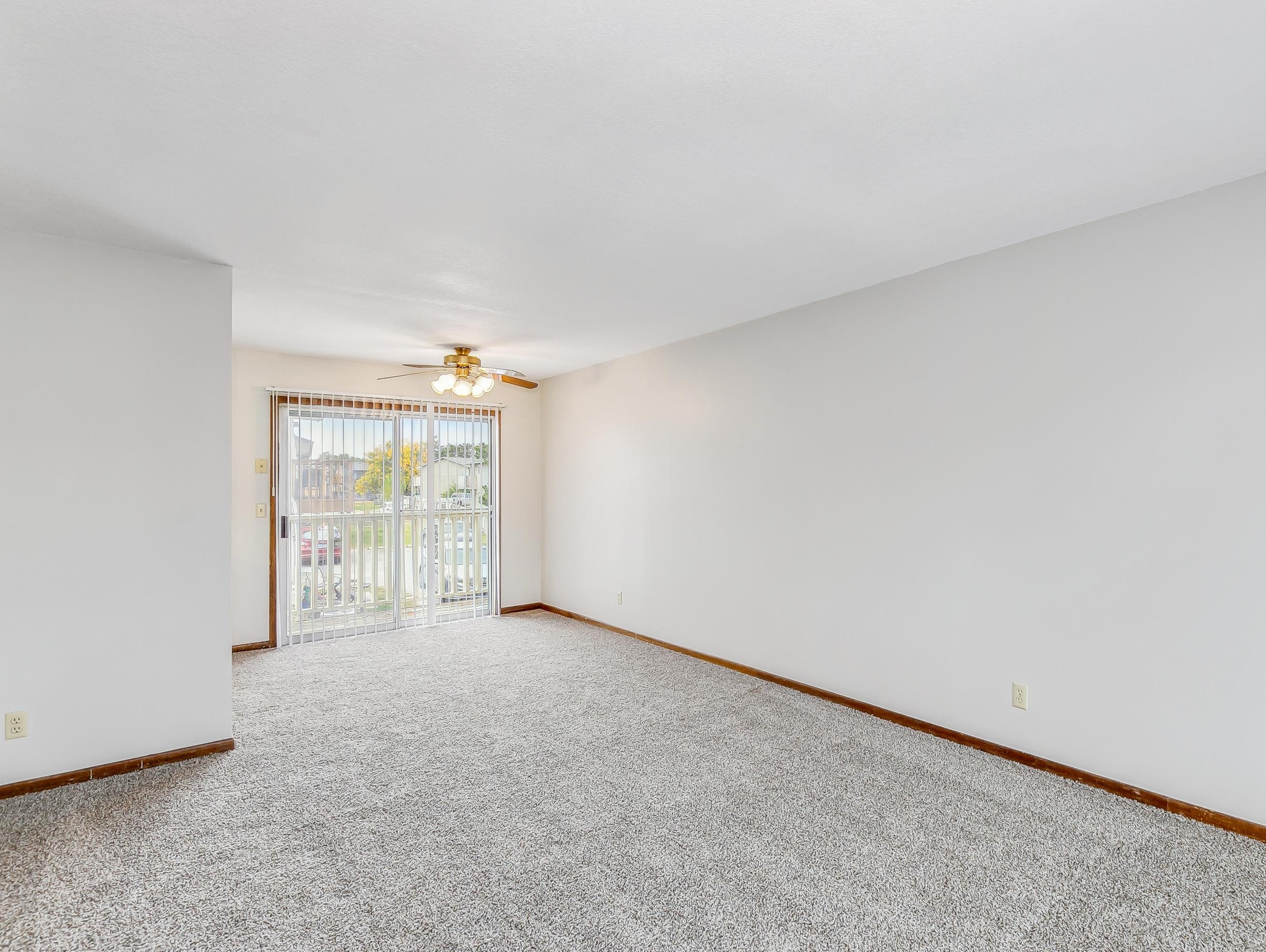 6808 W Par Lane Property Photo 3