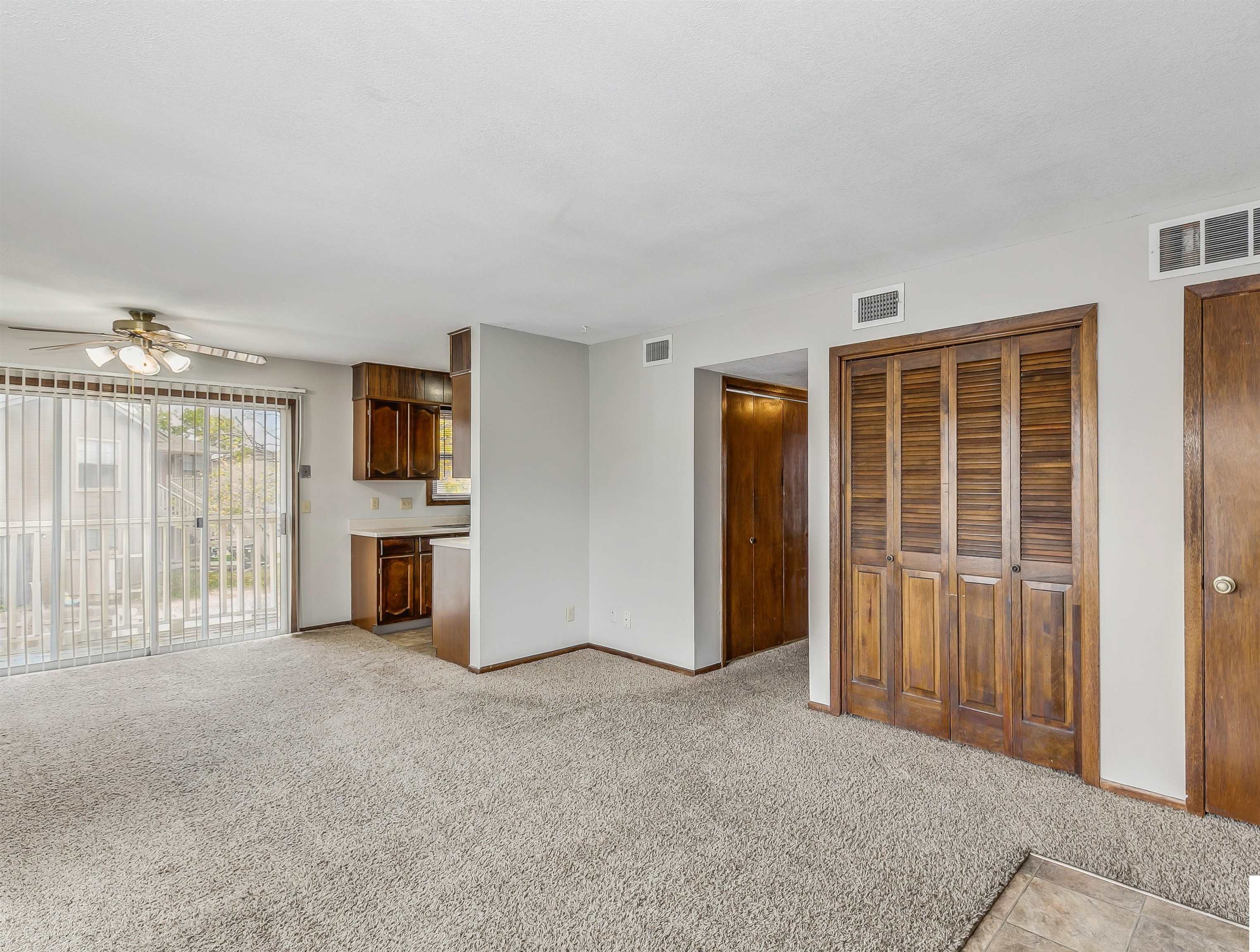 6804 W Par Lane Property Photo 4
