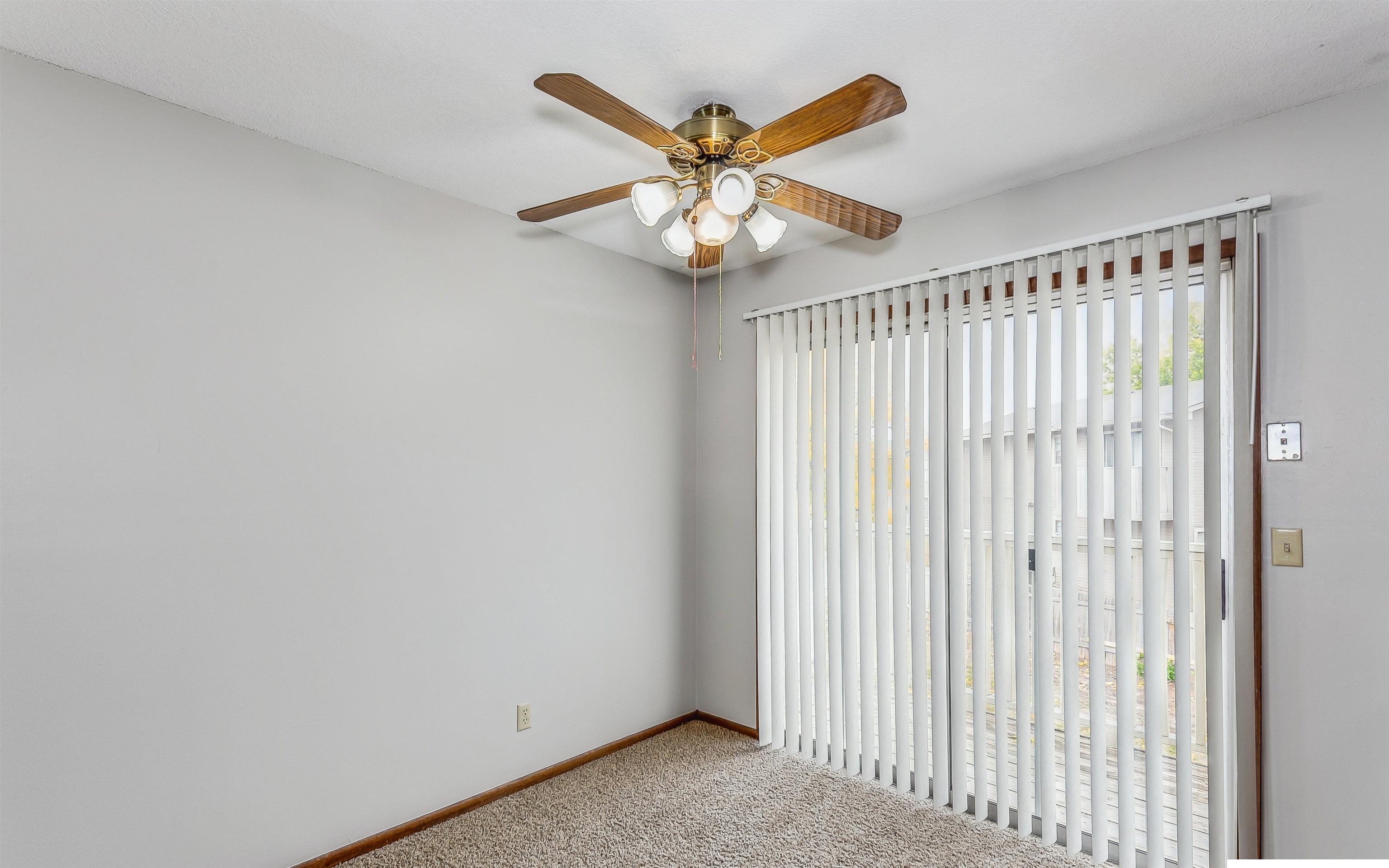 6804 W Par Lane Property Photo 5