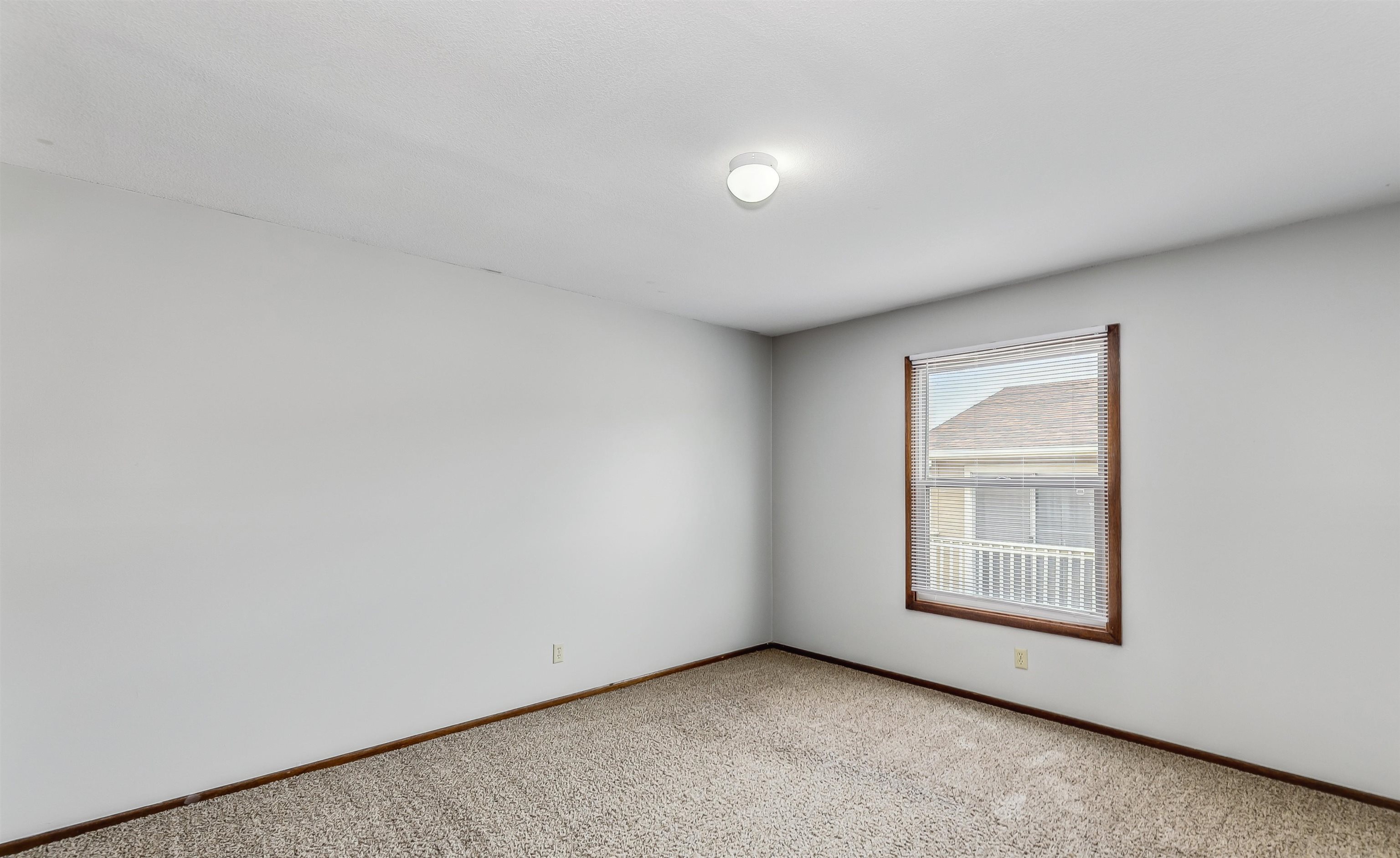 6804 W Par Lane Property Photo 9