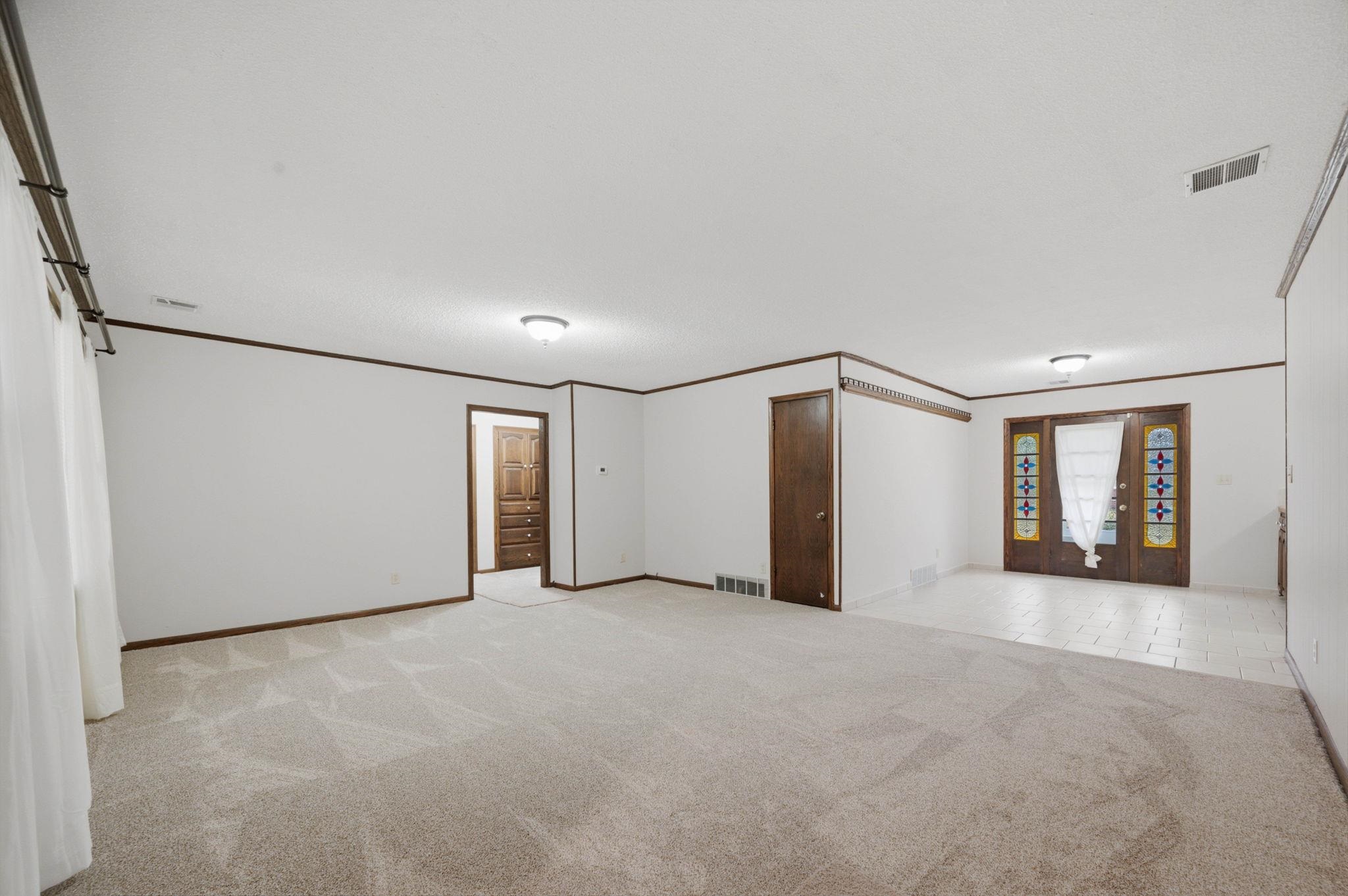 7826 W Quail Ln Property Photo 4