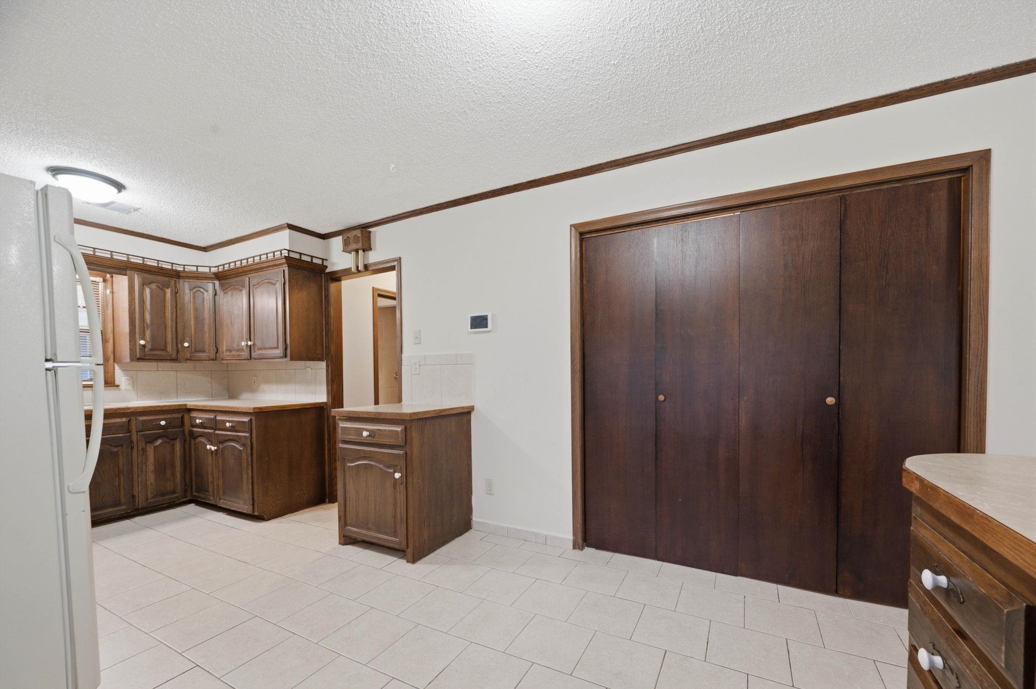 7826 W Quail Ln Property Photo 11