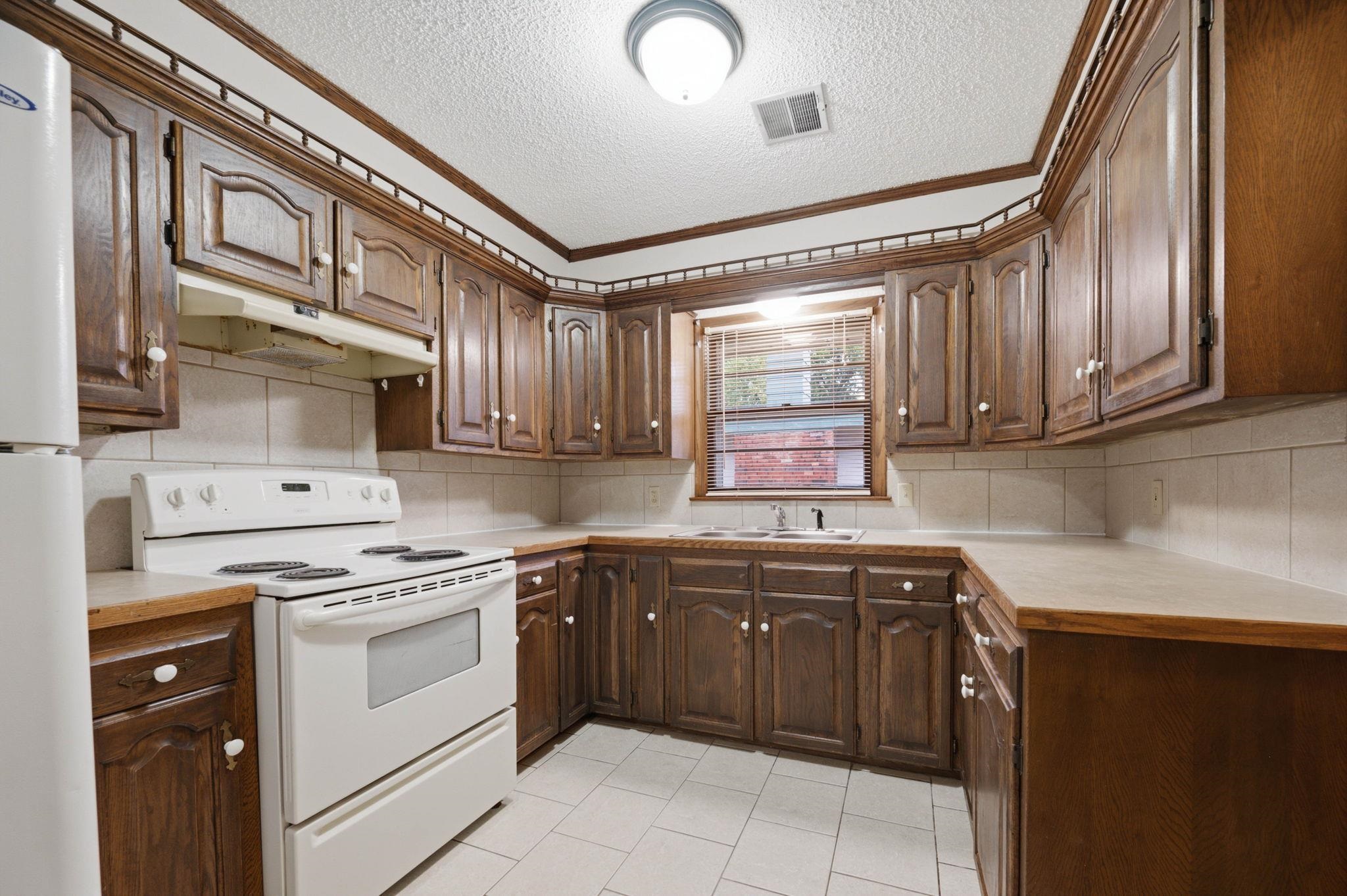7826 W Quail Ln Property Photo 12