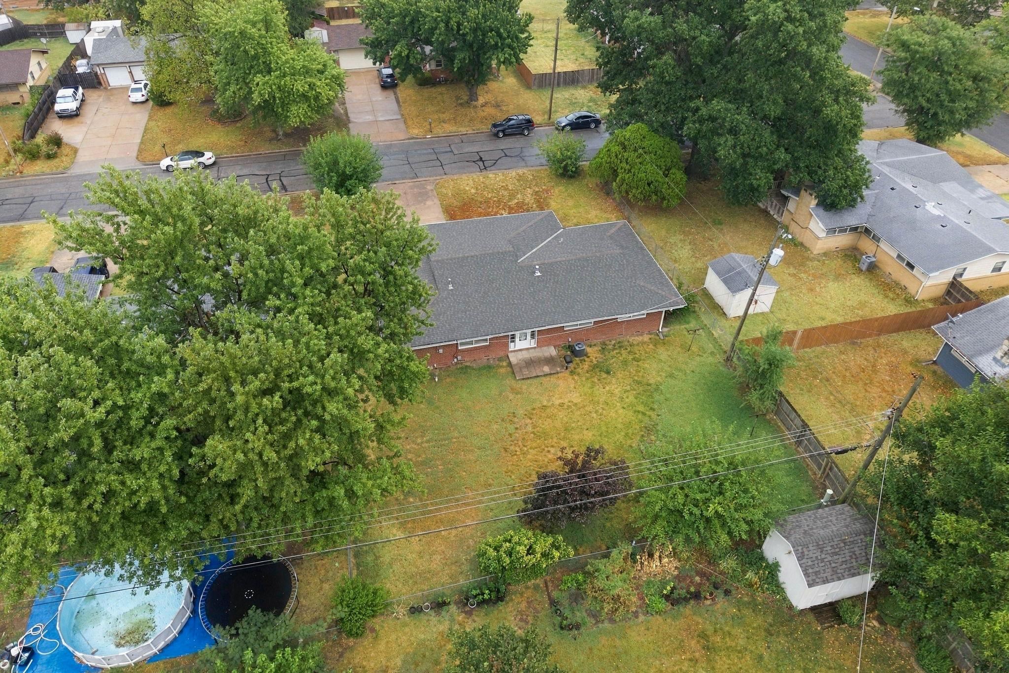 7826 W Quail Ln Property Photo 22