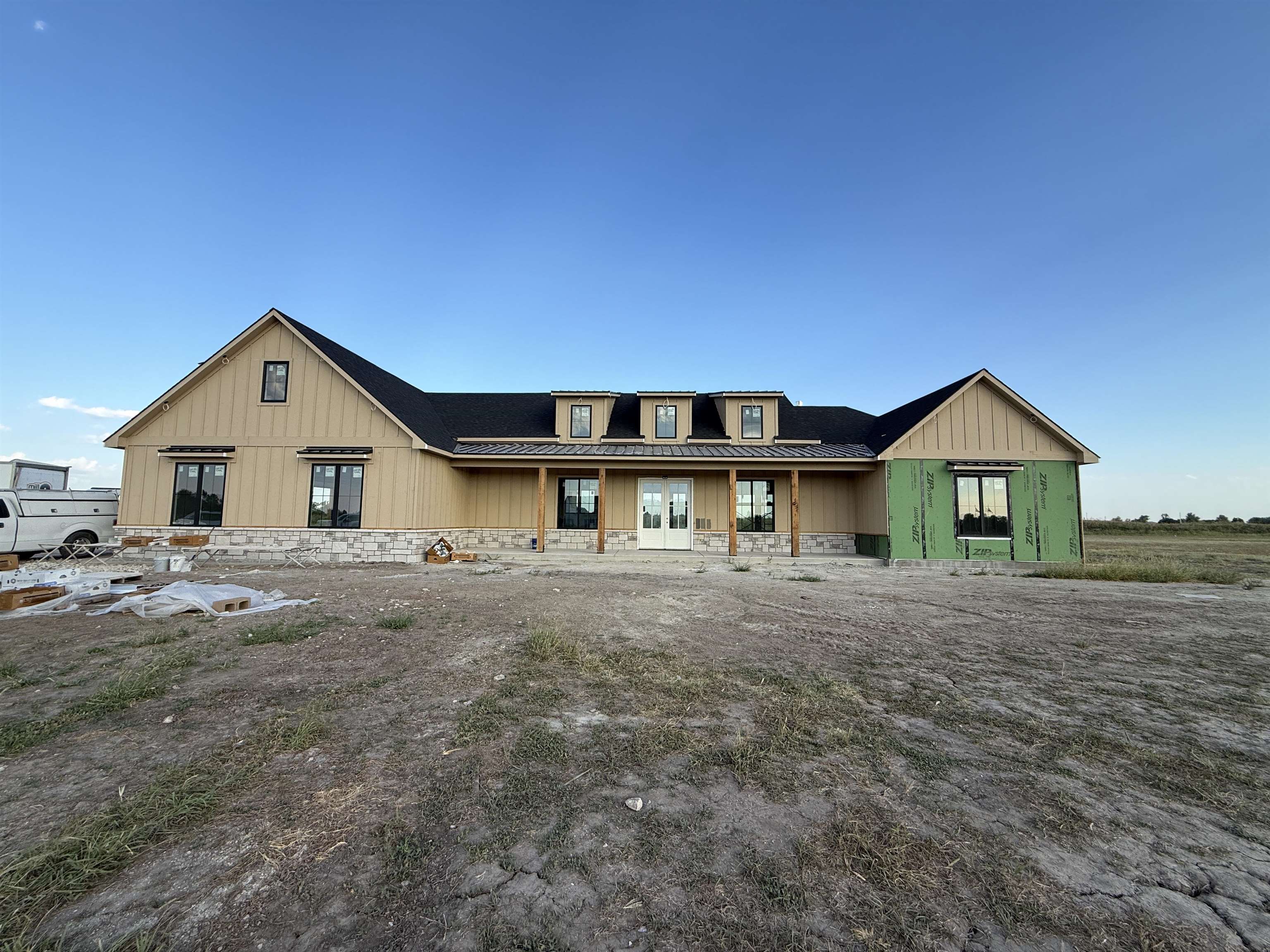 11400 E Quail Creek Rd. Property Photo 2
