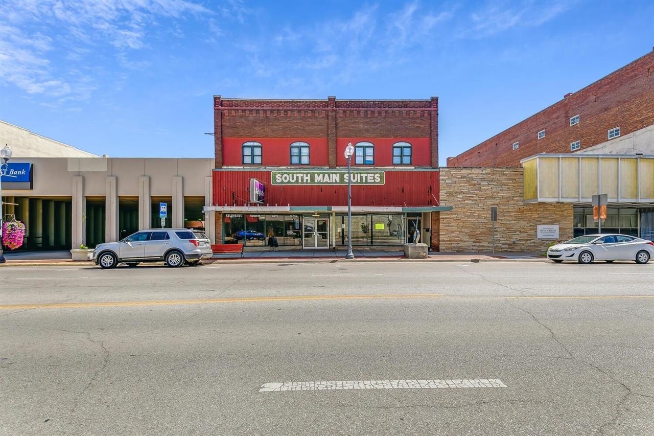 112 S Main Property Photo 1