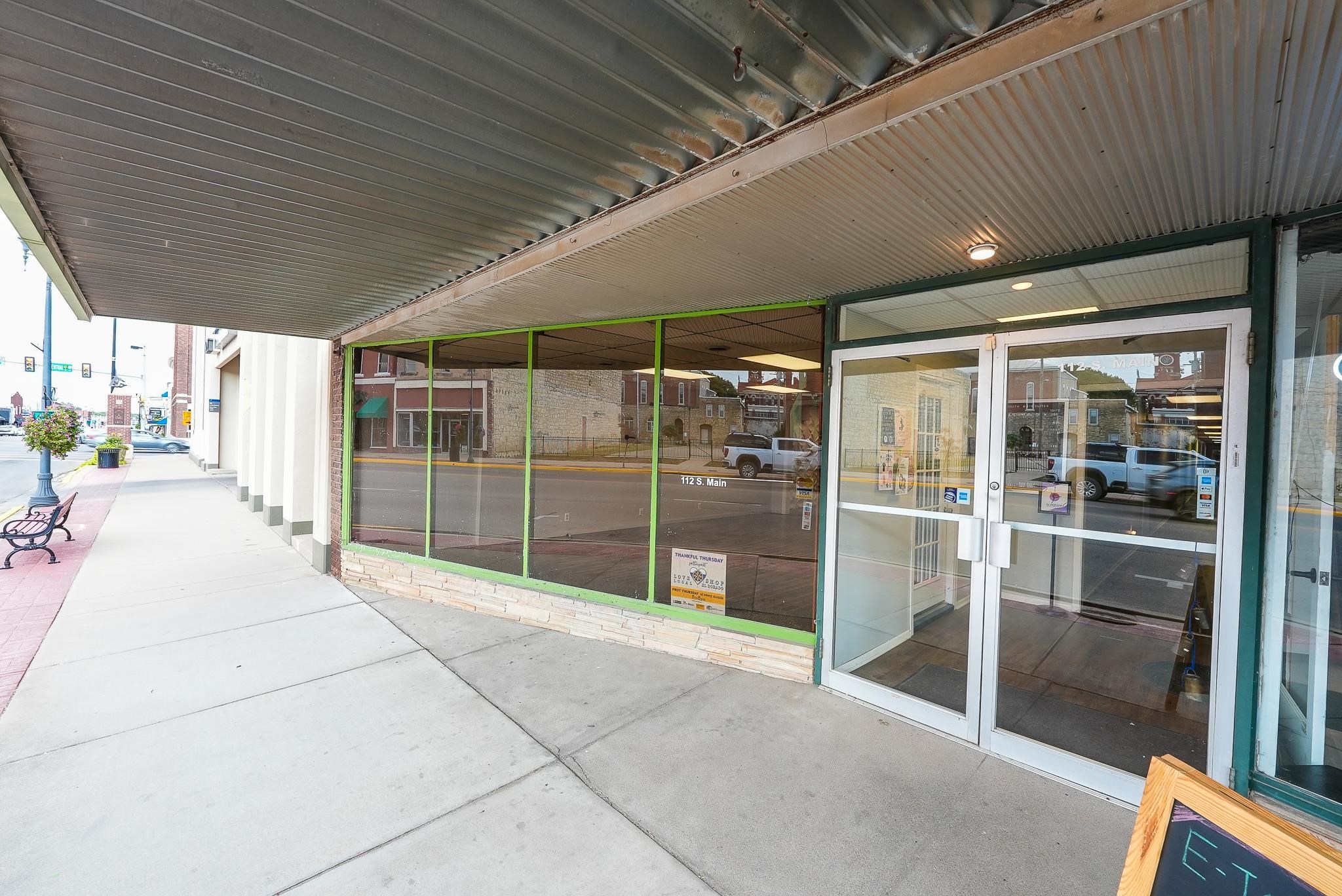 112 S Main Property Photo 3