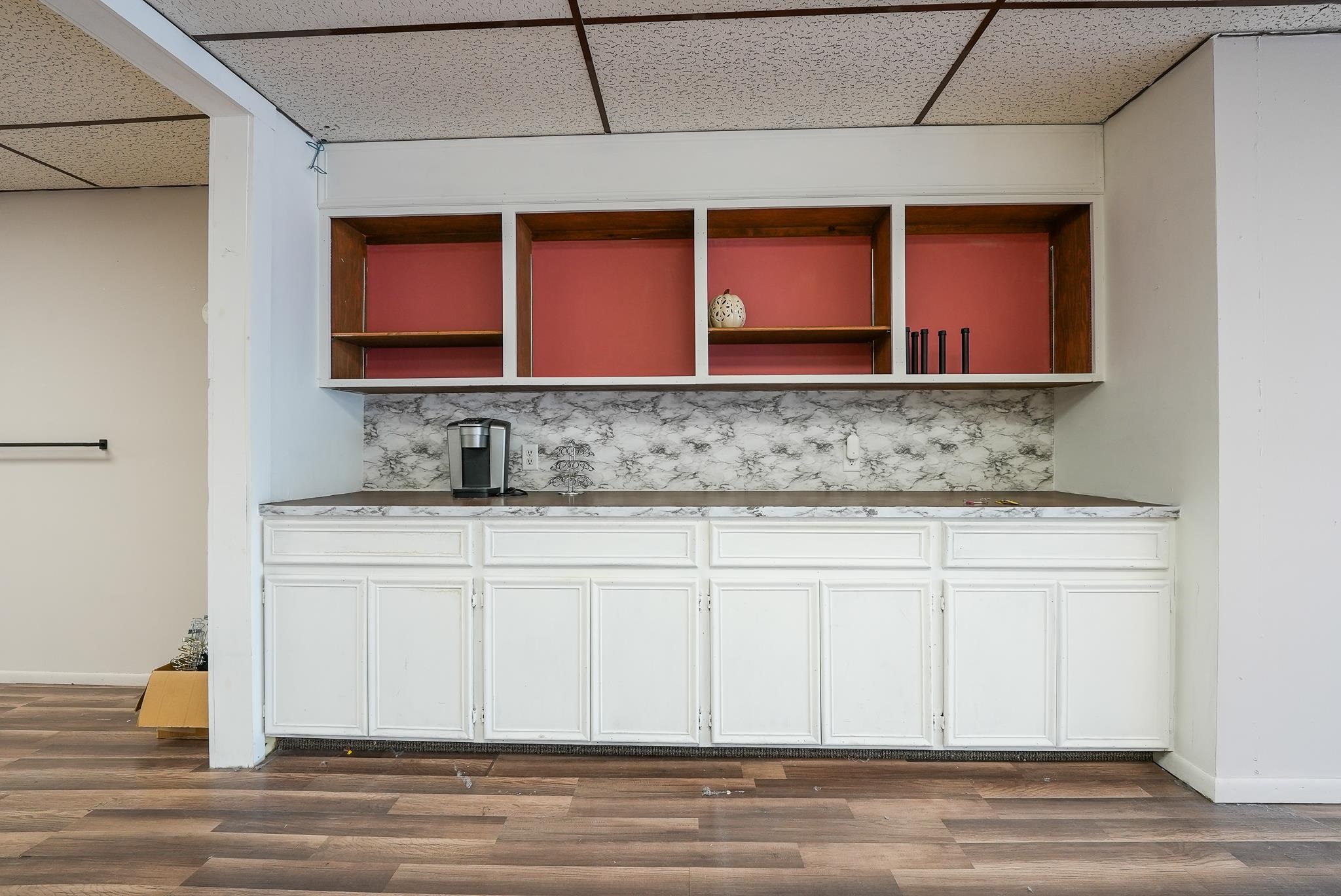 112 S Main Property Photo 6