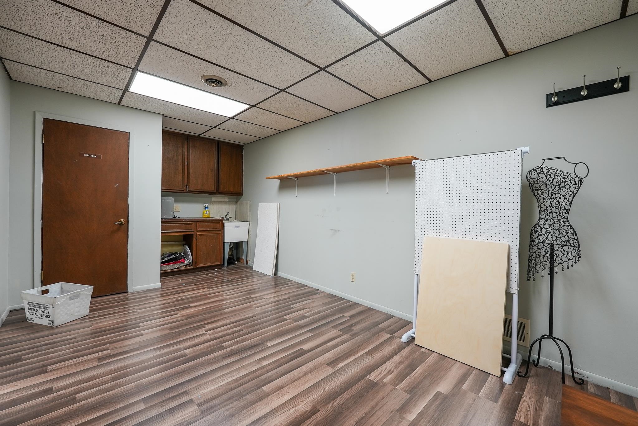 112 S Main Property Photo 10
