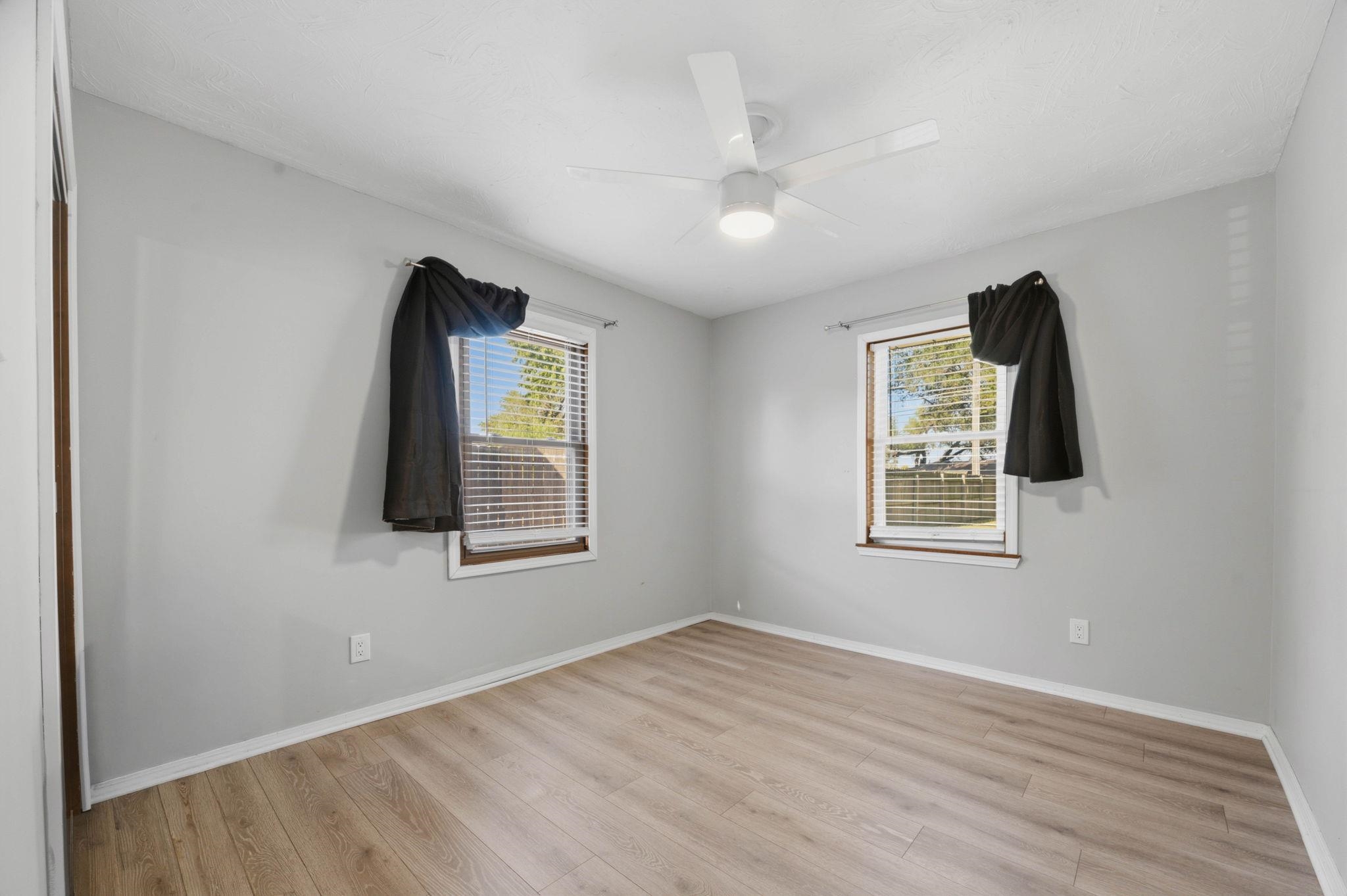3427 S Everett Ave Property Photo 13