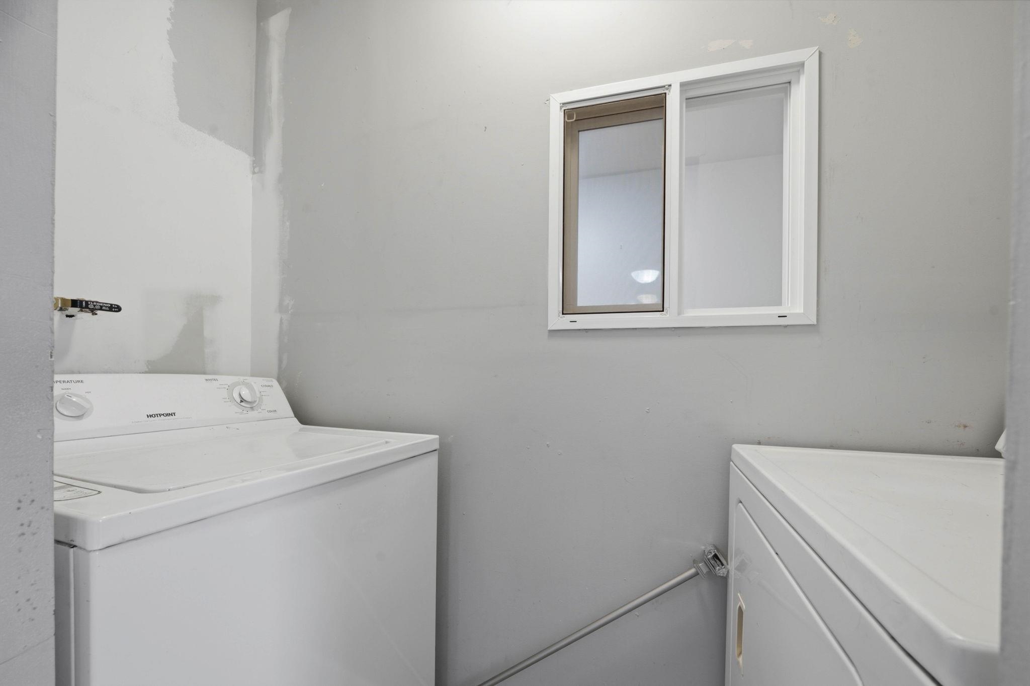 3427 S Everett Ave Property Photo 15