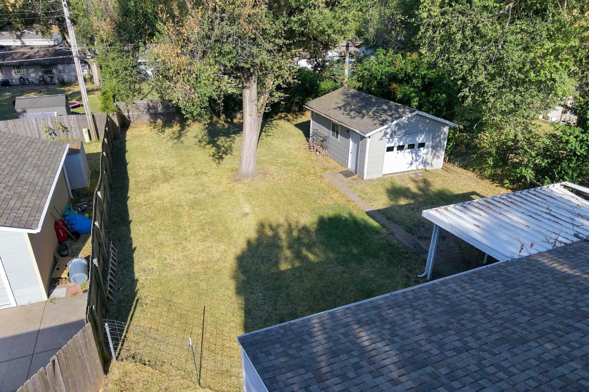 3427 S Everett Ave Property Photo 17
