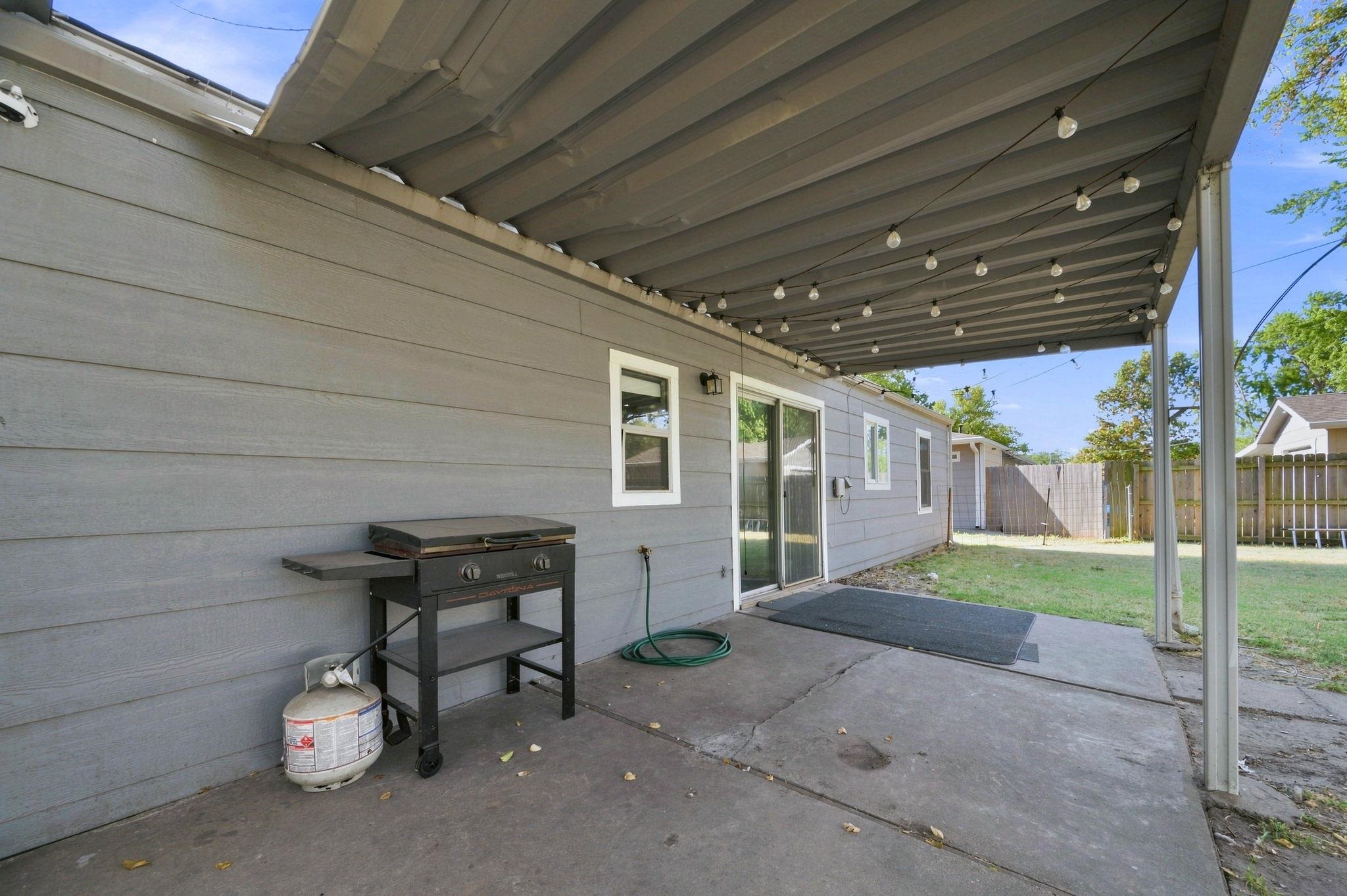 3427 S Everett Ave Property Photo 23