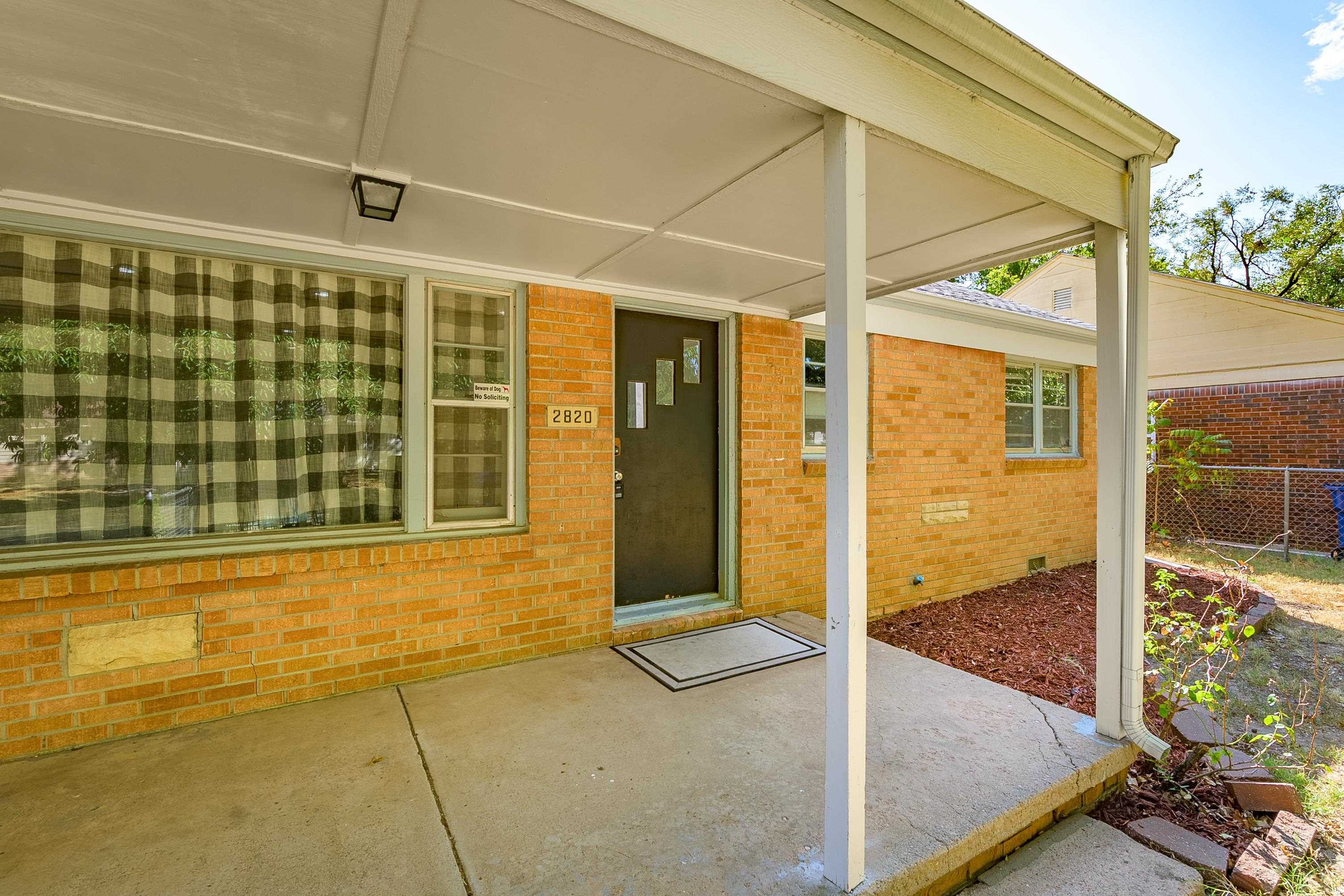 2820 S Mosley St Property Photo 18