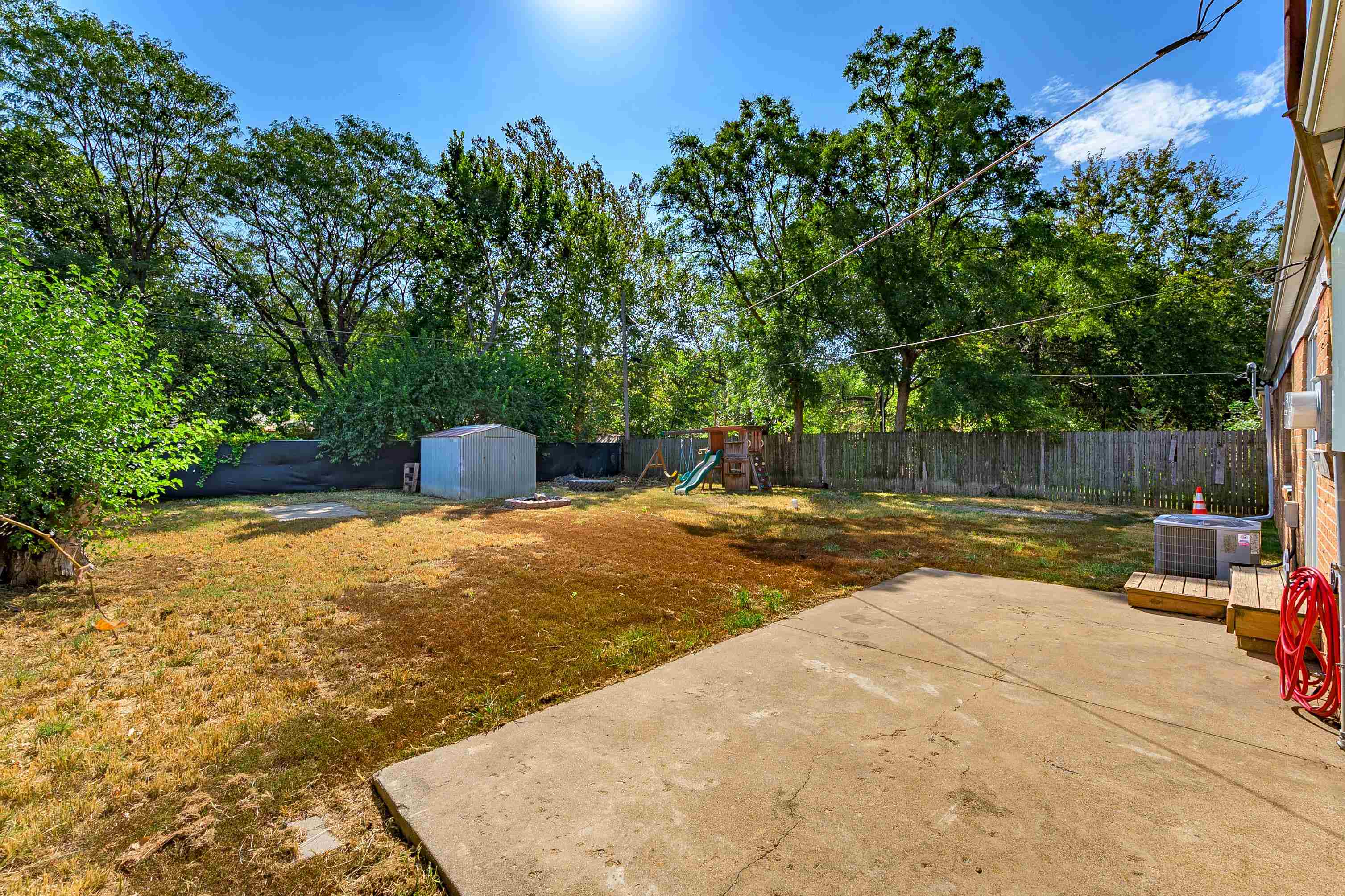 2820 S Mosley St Property Photo 19