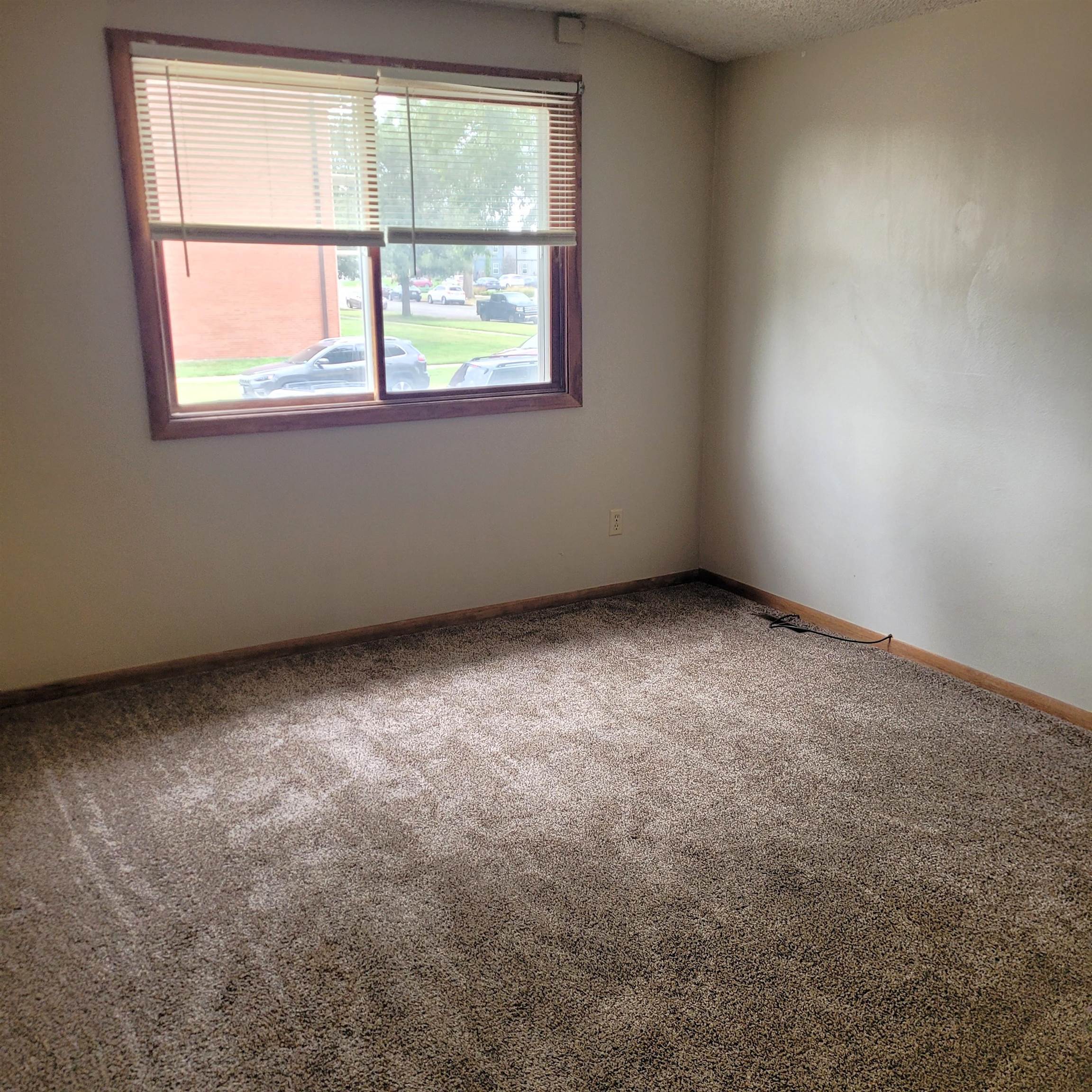 128 W Kirwin Ave Property Photo 5