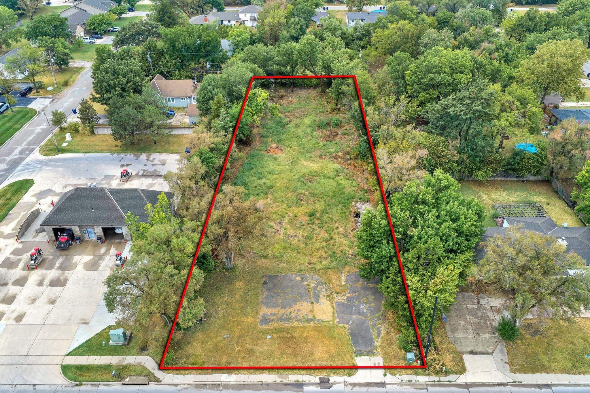 545 N Andover Rd Property Photo