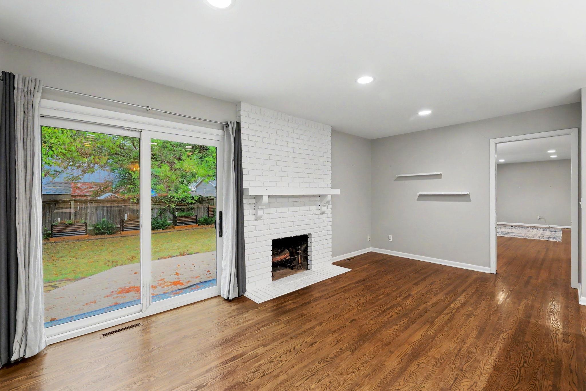 7002 E Magill Ln Property Photo 7