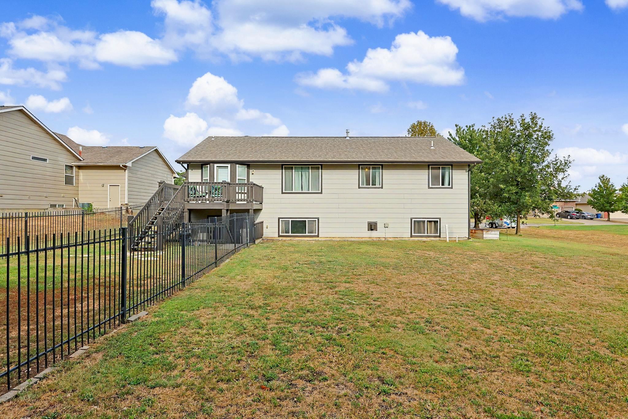 1041 S Bracken St Property Photo 28