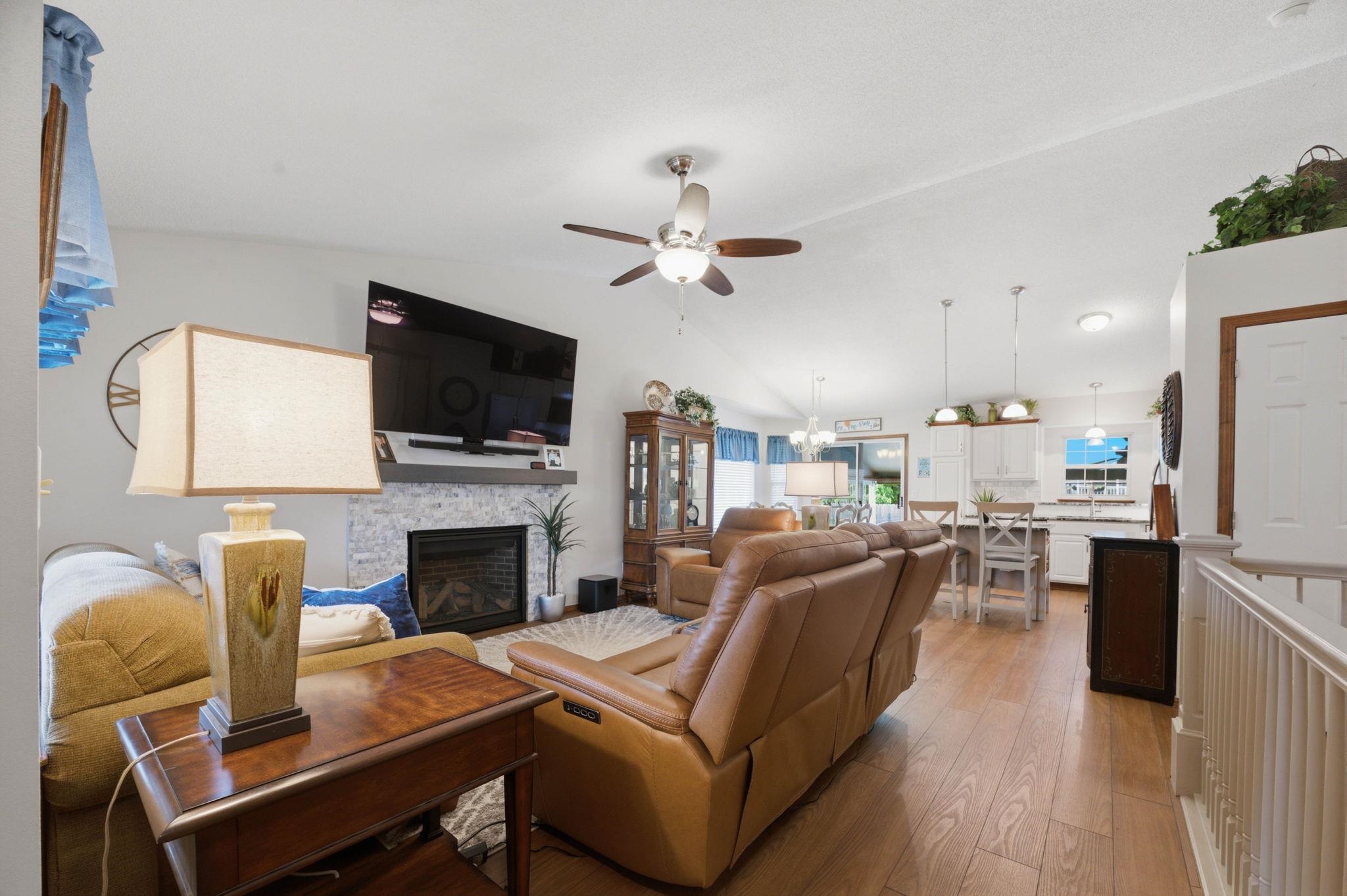 11558 W Central Park St Property Photo 3