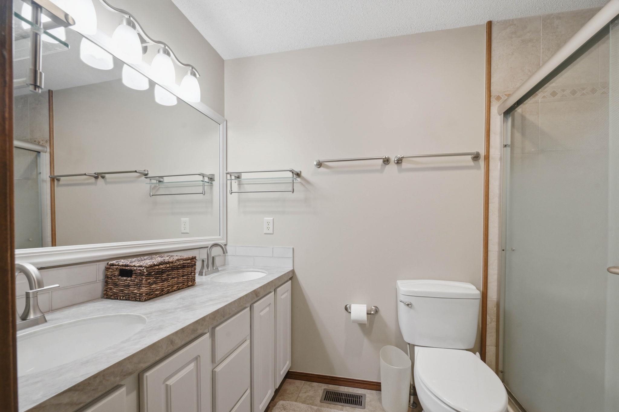 11558 W Central Park St Property Photo 16