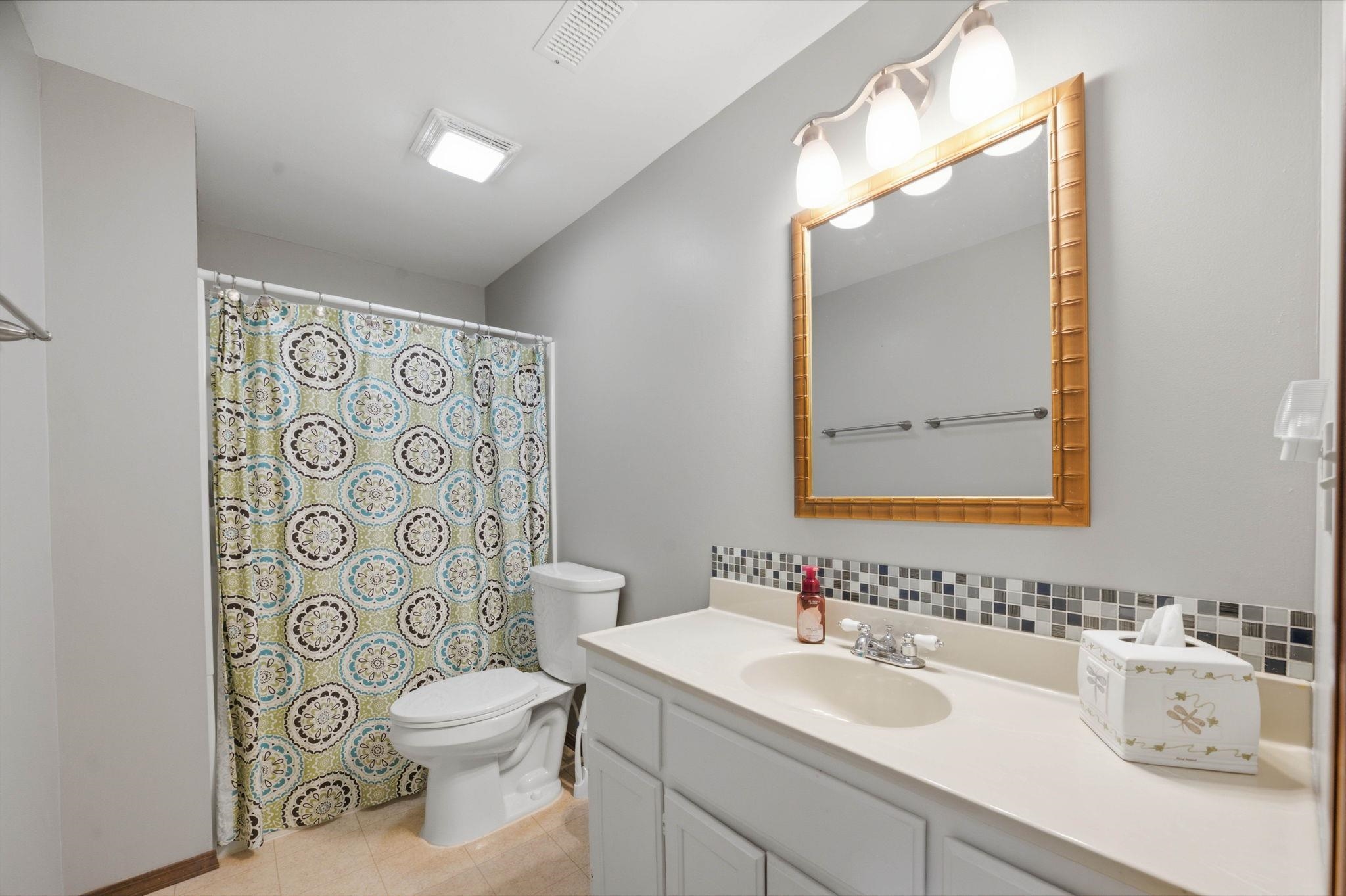 11558 W Central Park St Property Photo 23