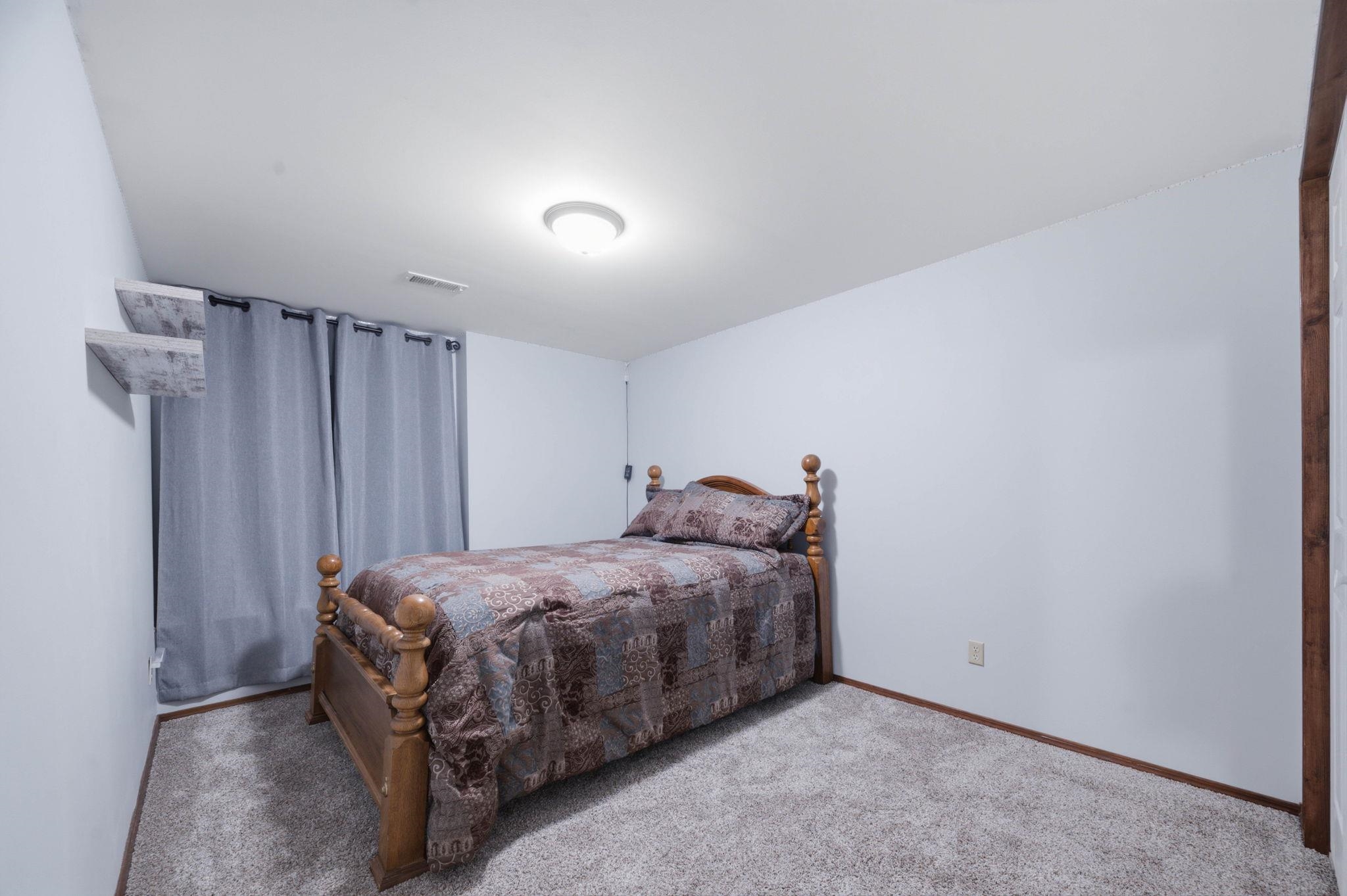 11558 W Central Park St Property Photo 25