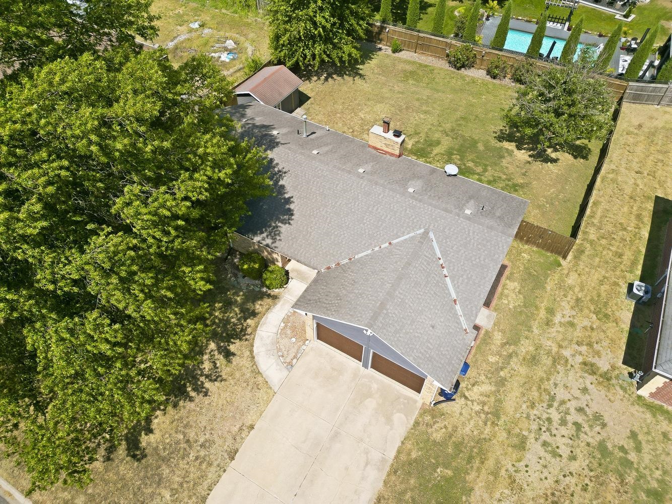 120 E Shady Brook Ln Property Photo 35