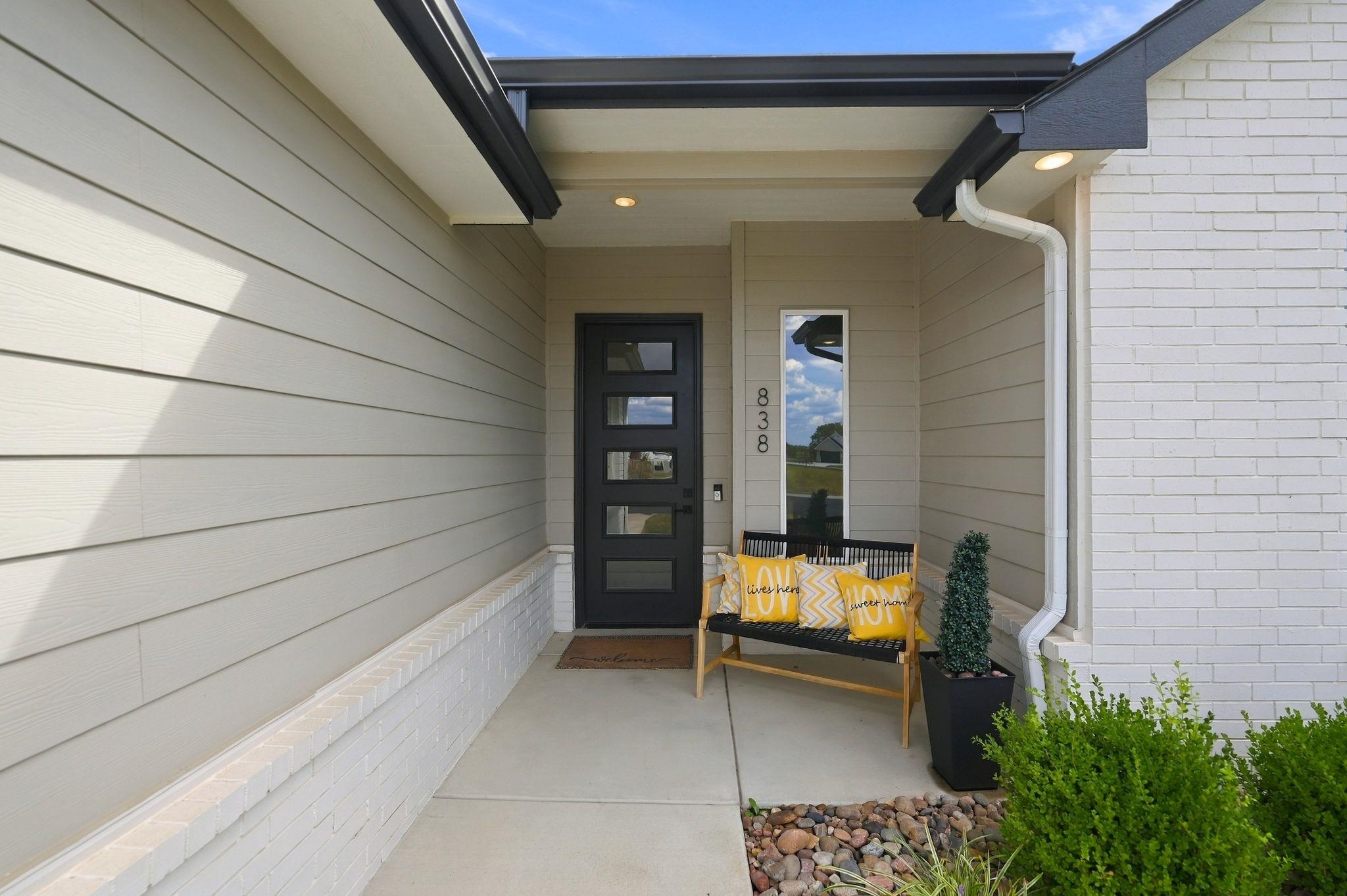 838 N Speyside Cir Property Photo 4