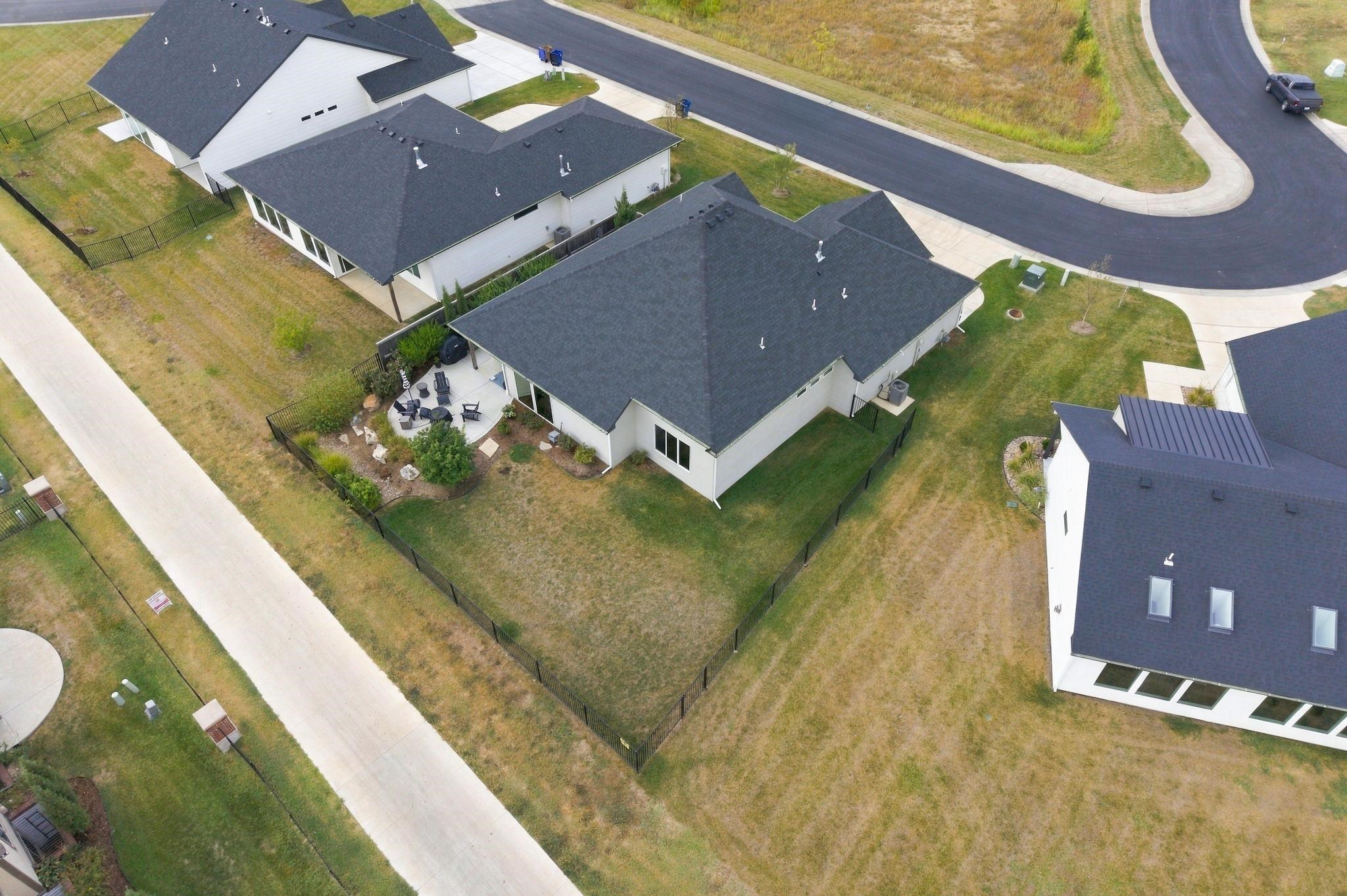 838 N Speyside Cir Property Photo 27