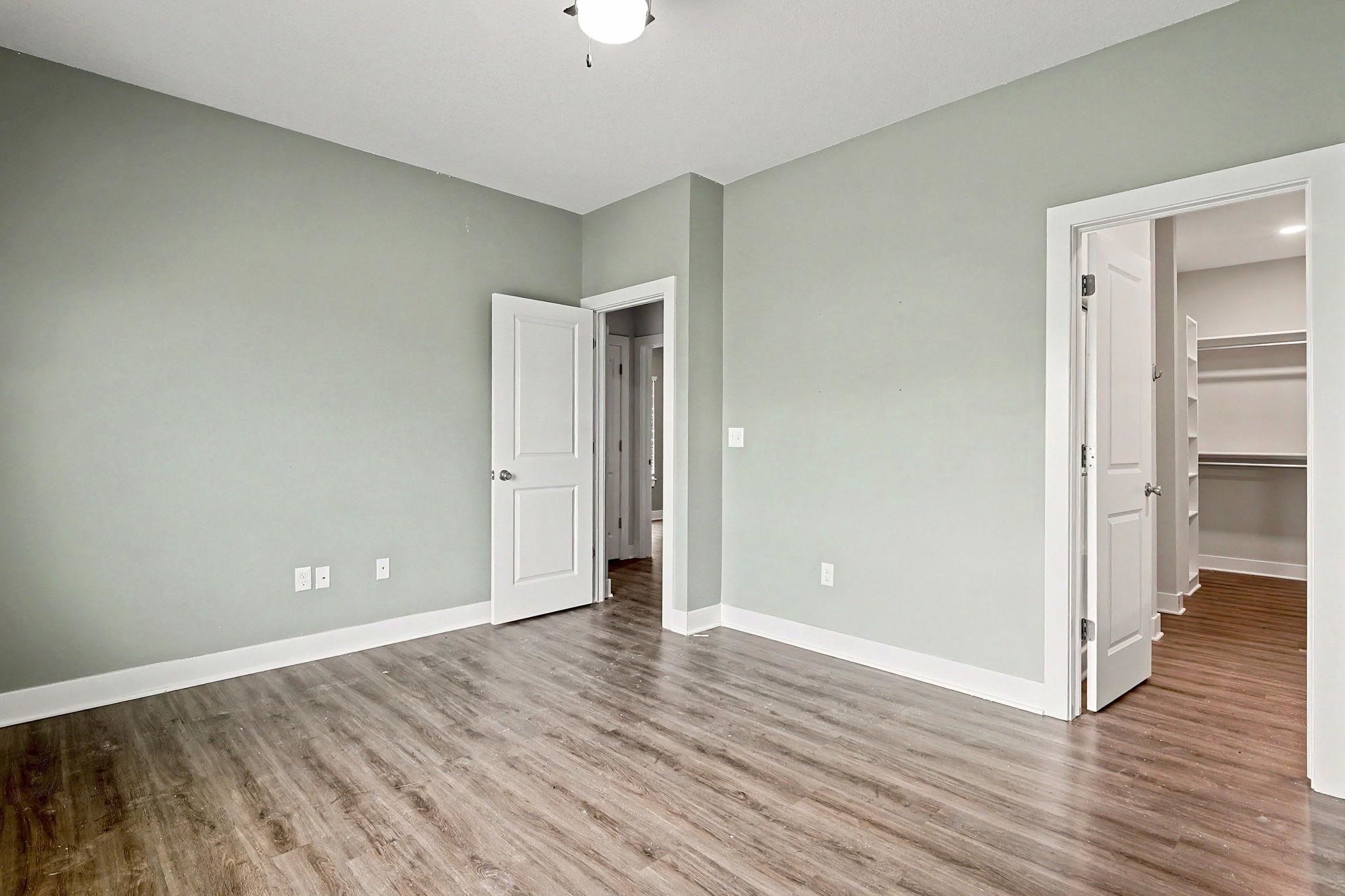 5229 N Cypress Property Photo 18