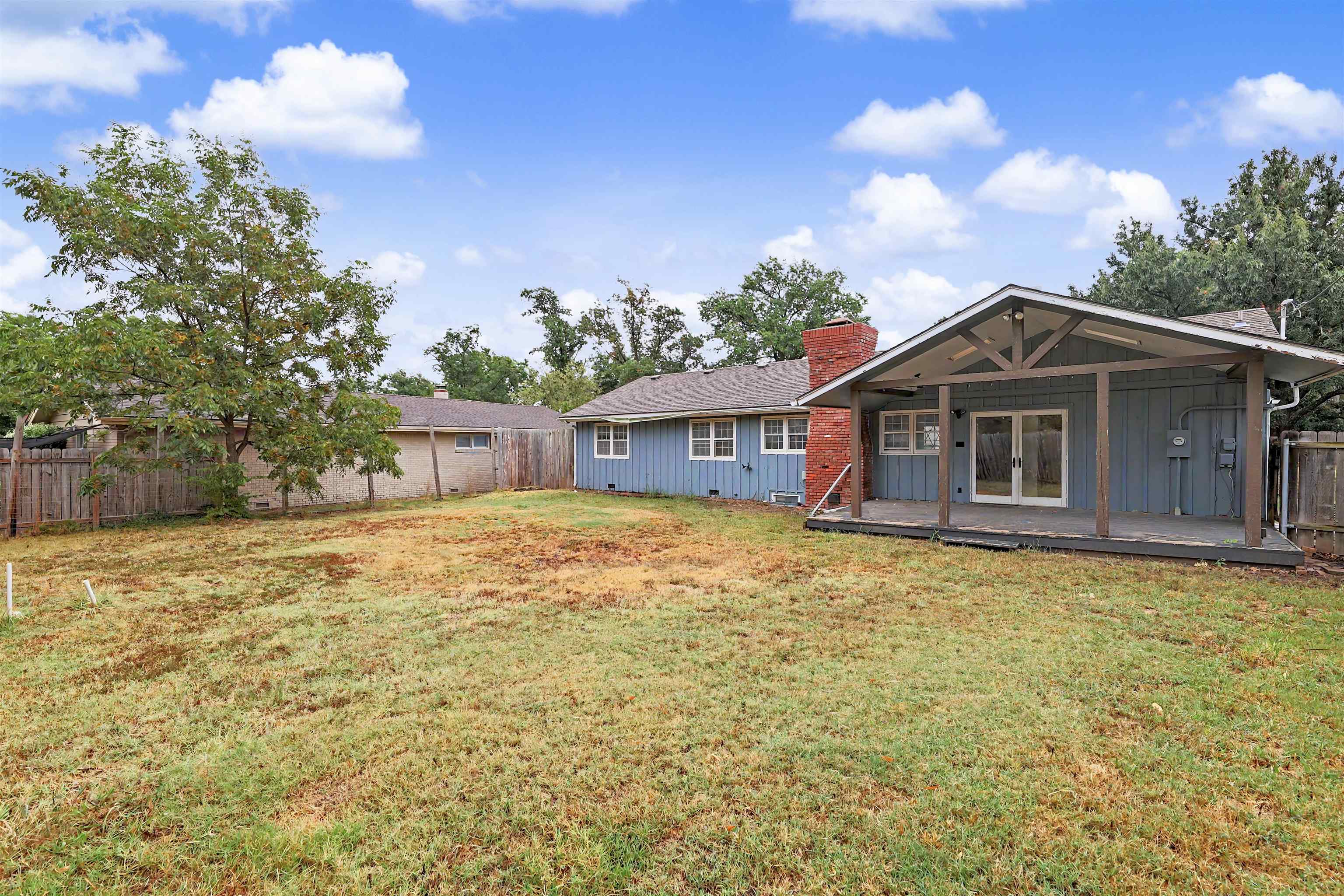6502 E Aberdeen St Property Photo 3